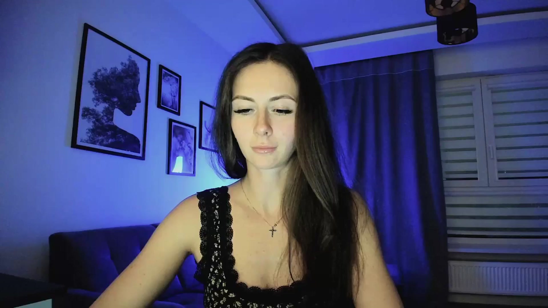 Gallery image thumbnail from Amber_Fry's myfreecams stream on, 04/07/2025, 20:27 image 8 of 20