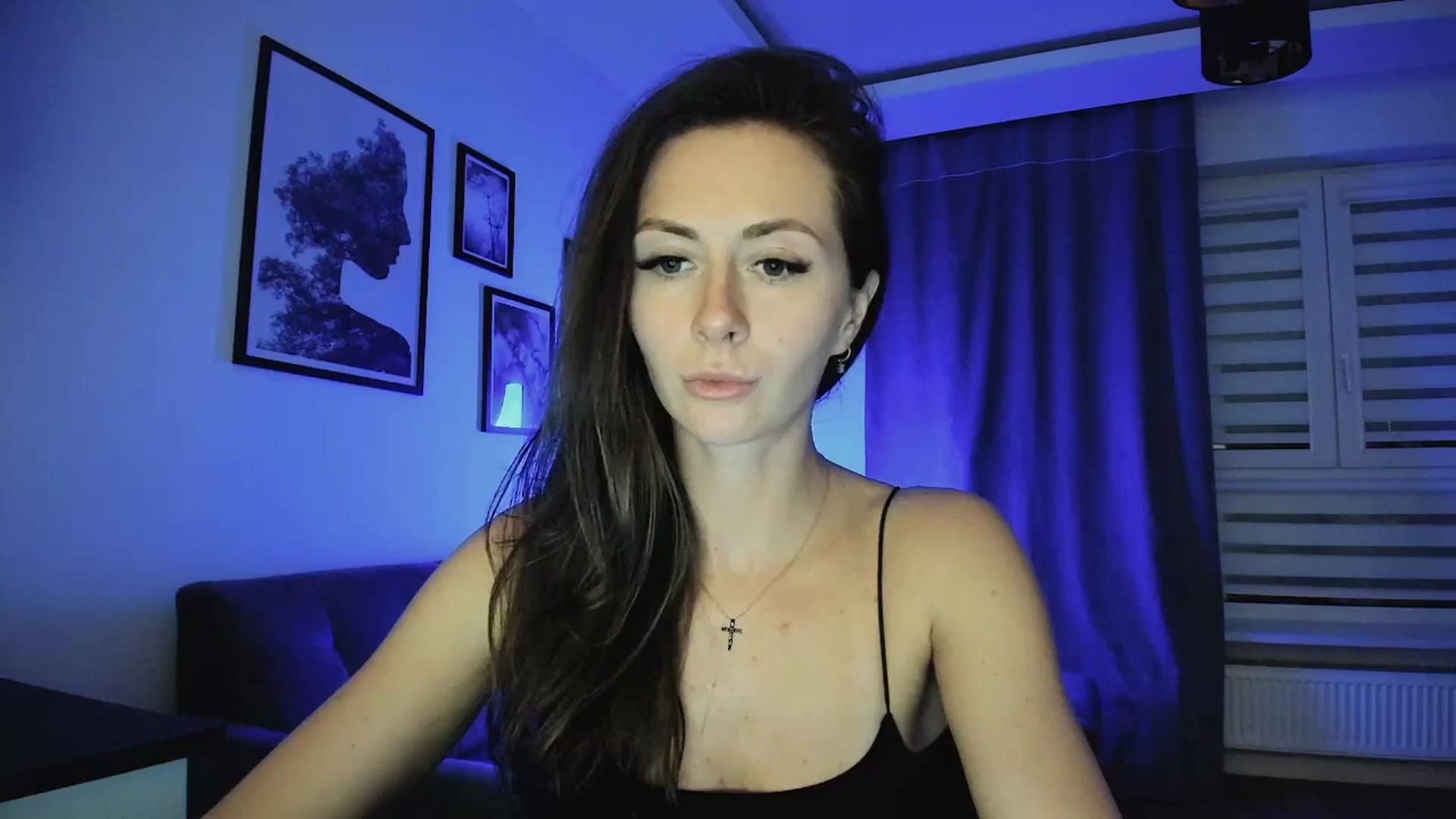 Gallery image thumbnail from Amber_Fry's myfreecams stream on, 04/09/2025, 19:28 image 14 of 20