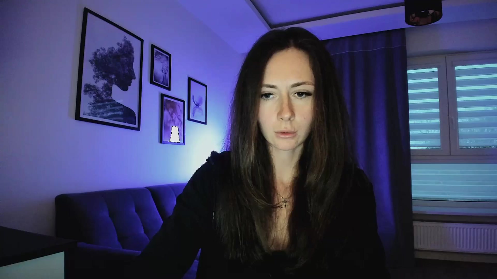 Gallery image thumbnail from Amber_Fry's myfreecams stream on, 04/12/2025, 18:27 image 6 of 20