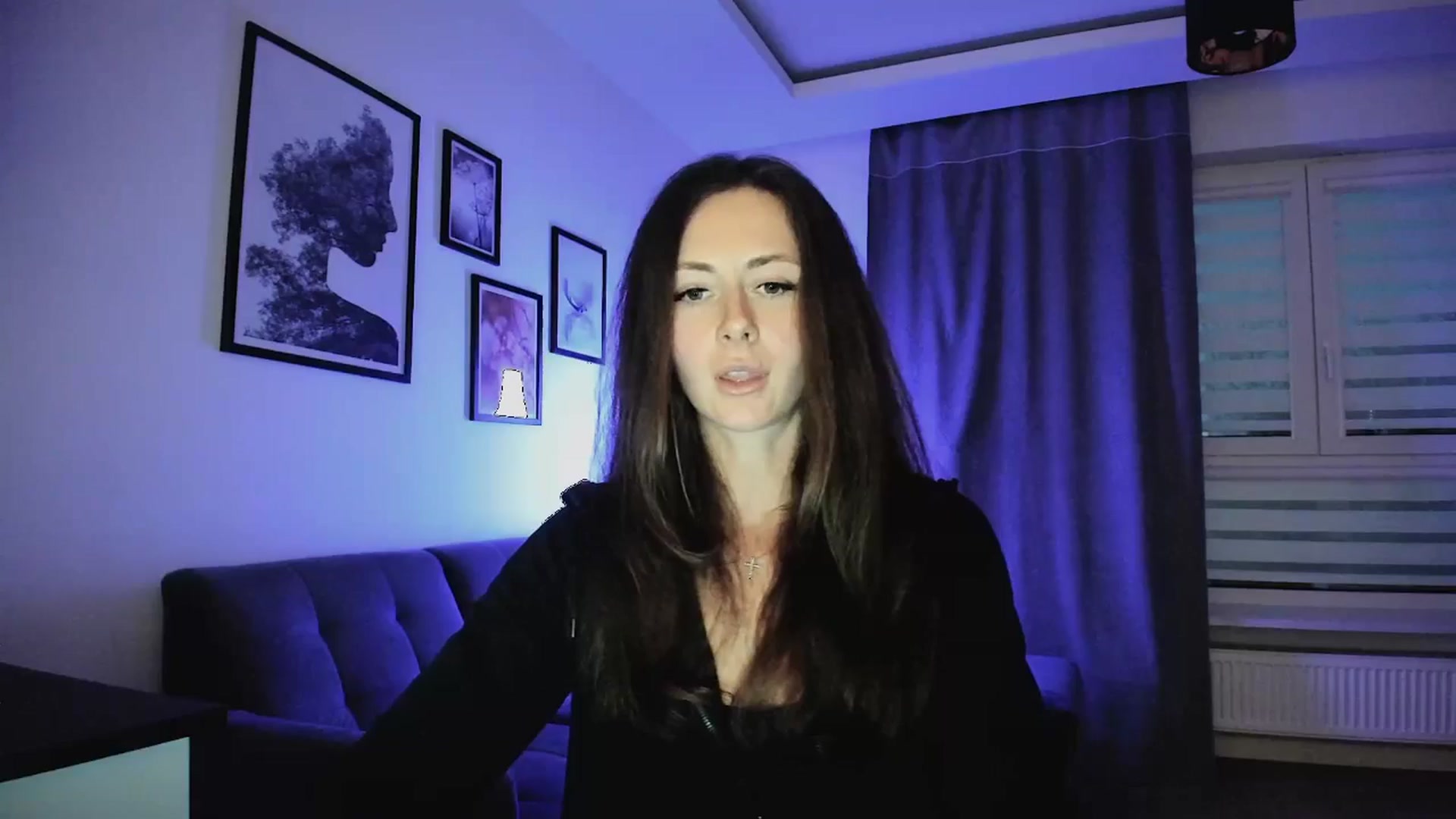 Gallery image thumbnail from Amber_Fry's myfreecams stream on, 04/12/2025, 18:27 image 12 of 20