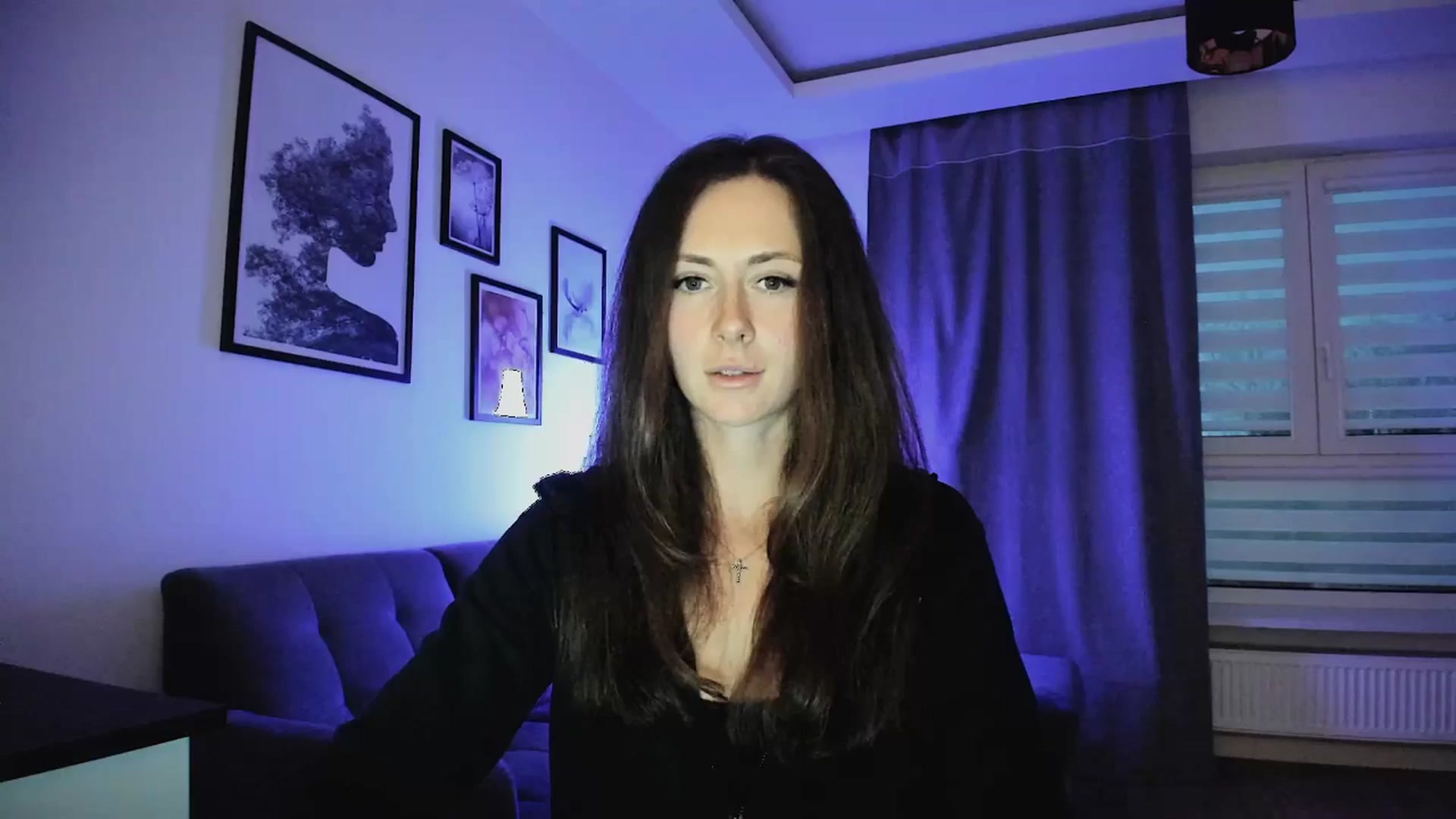 Gallery image thumbnail from Amber_Fry's myfreecams stream on, 04/12/2025, 18:27 image 10 of 20