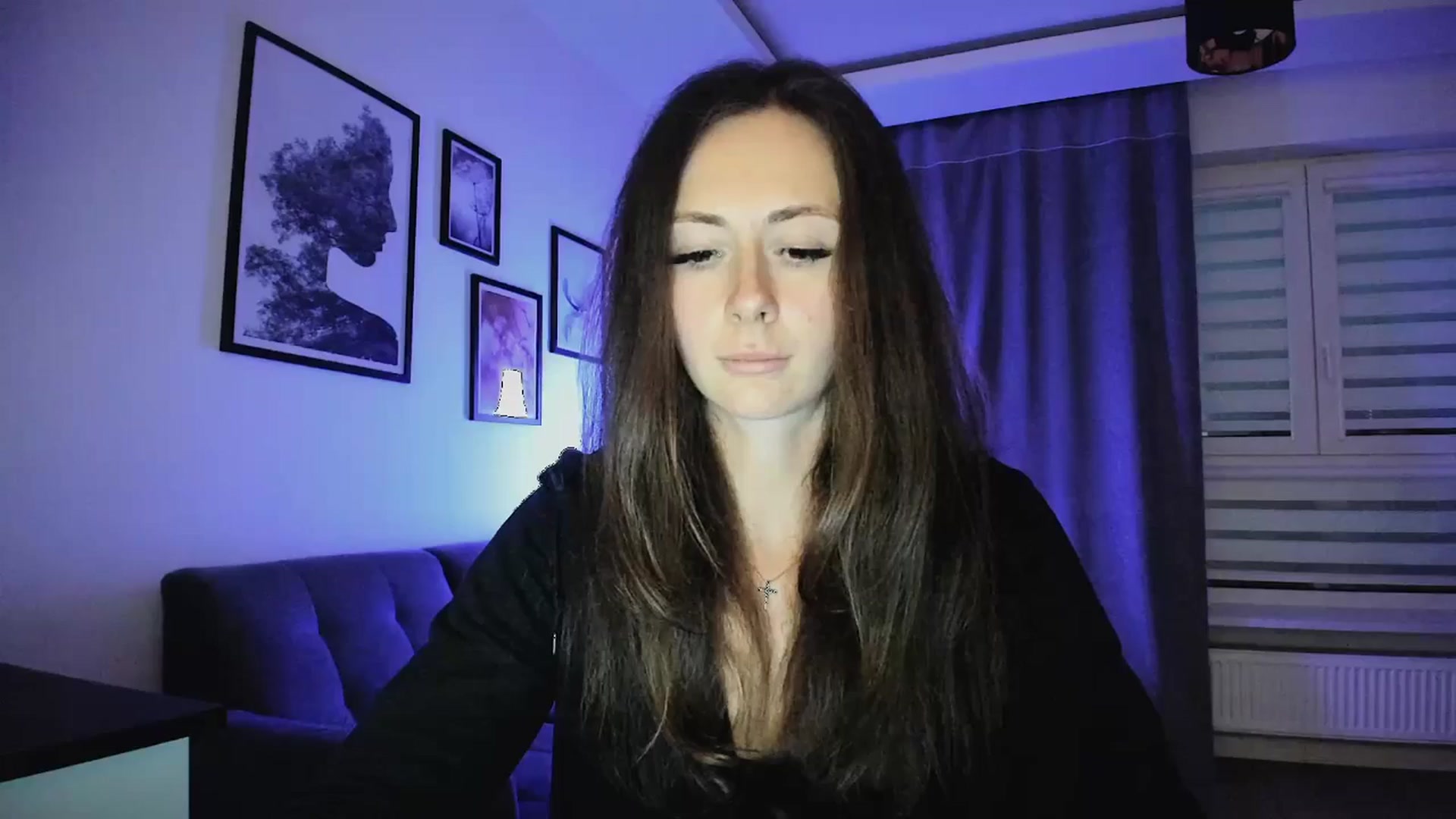 Gallery image thumbnail from Amber_Fry's myfreecams stream on, 04/12/2025, 18:27 image 14 of 20