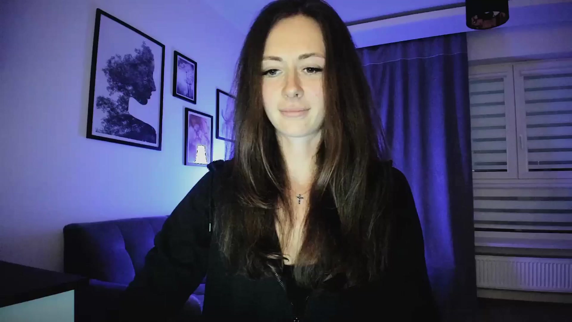 Gallery image thumbnail from Amber_Fry's myfreecams stream on, 04/12/2025, 18:27 image 15 of 20