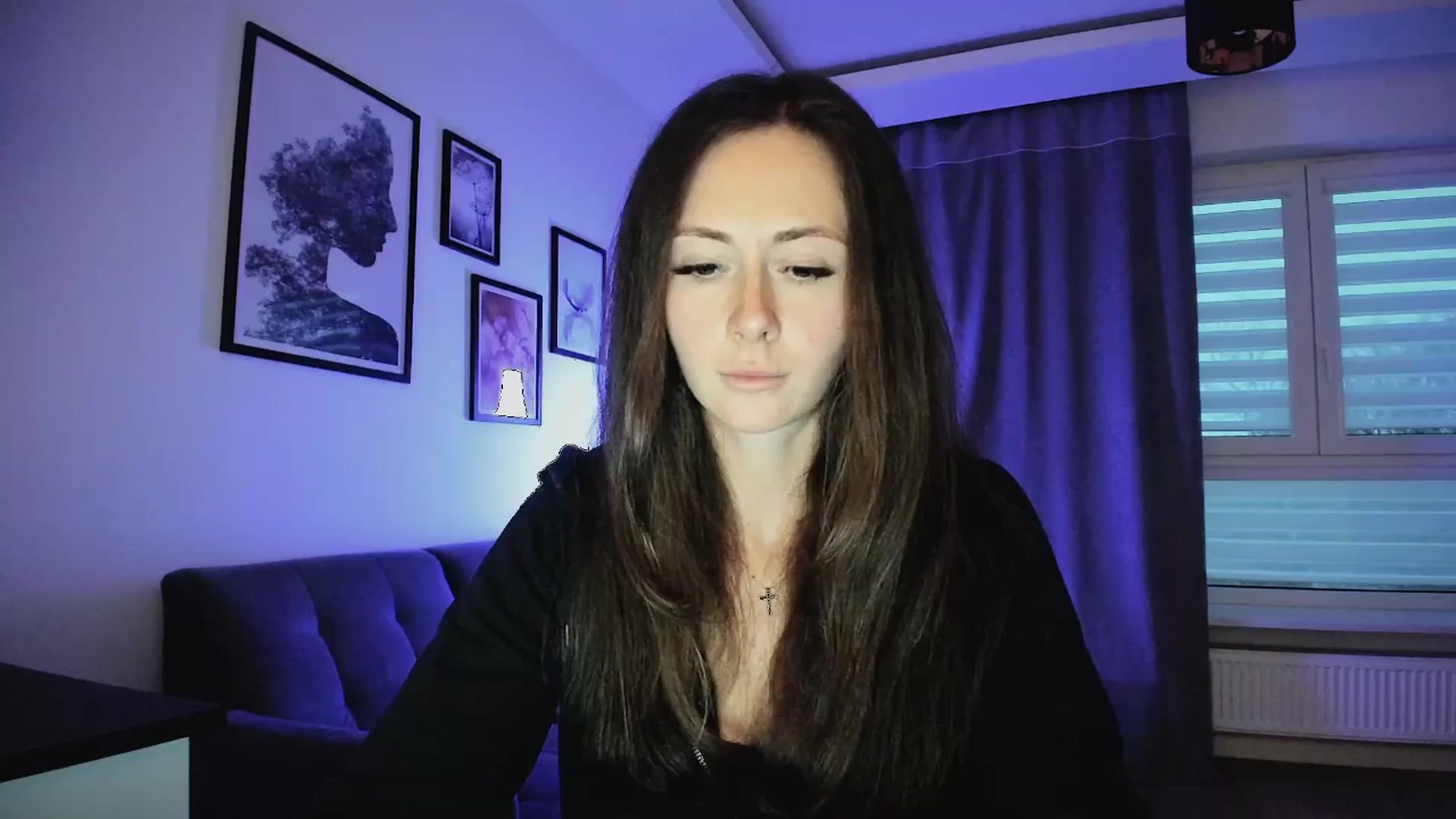 Gallery image thumbnail from Amber_Fry's myfreecams stream on, 04/12/2025, 18:27 image 7 of 20
