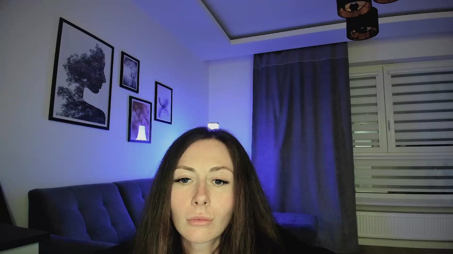 Gallery image thumbnail from Amber_Fry's myfreecams stream on, 04/12/2025, 20:07 image 5 of 20