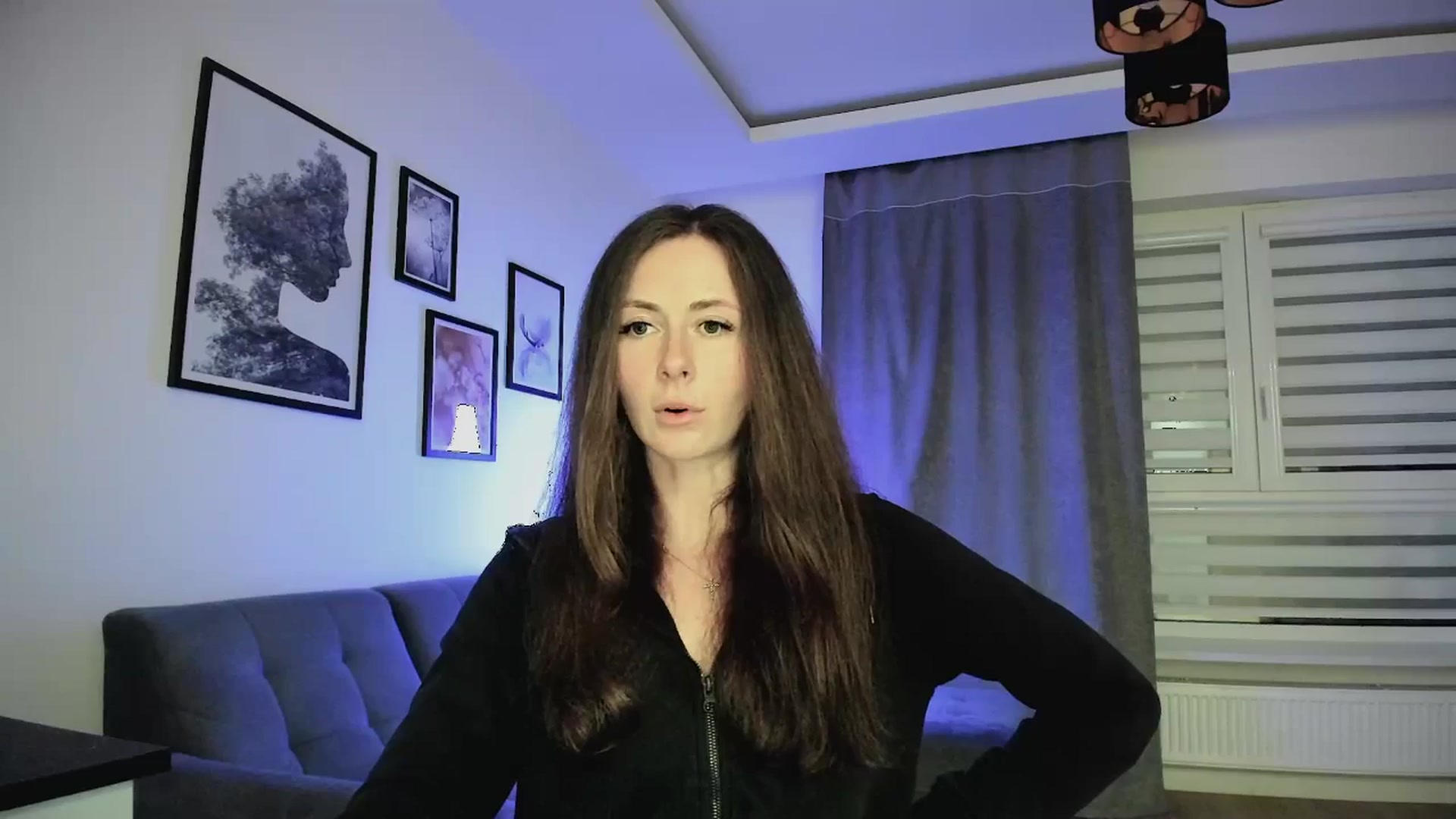Gallery image thumbnail from Amber_Fry's myfreecams stream on, 04/12/2025, 20:07 image 2 of 20