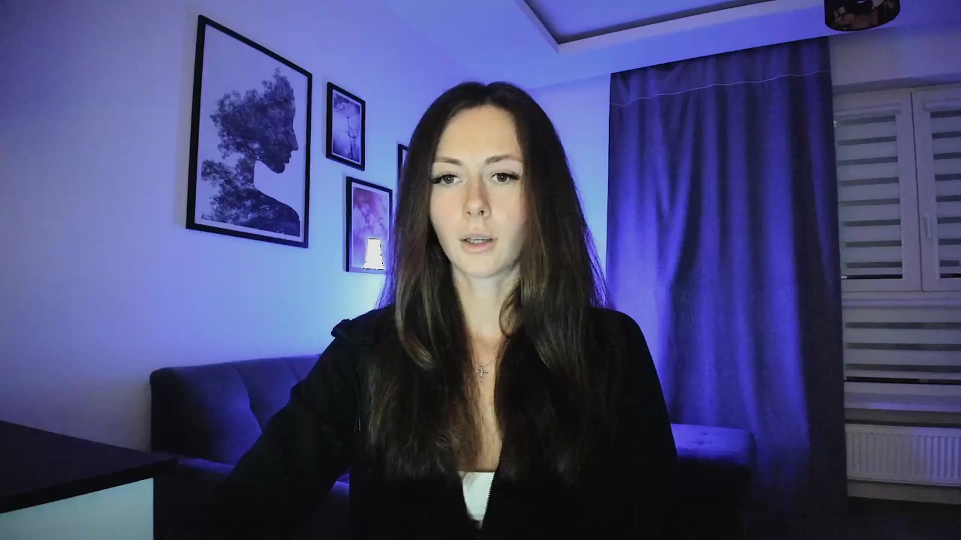 Gallery image thumbnail from Amber_Fry's myfreecams stream on, 04/12/2025, 20:07 image 14 of 20