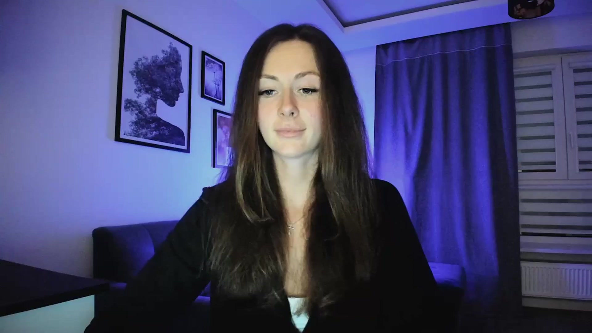 Gallery image thumbnail from Amber_Fry's myfreecams stream on, 04/12/2025, 20:07 image 9 of 20