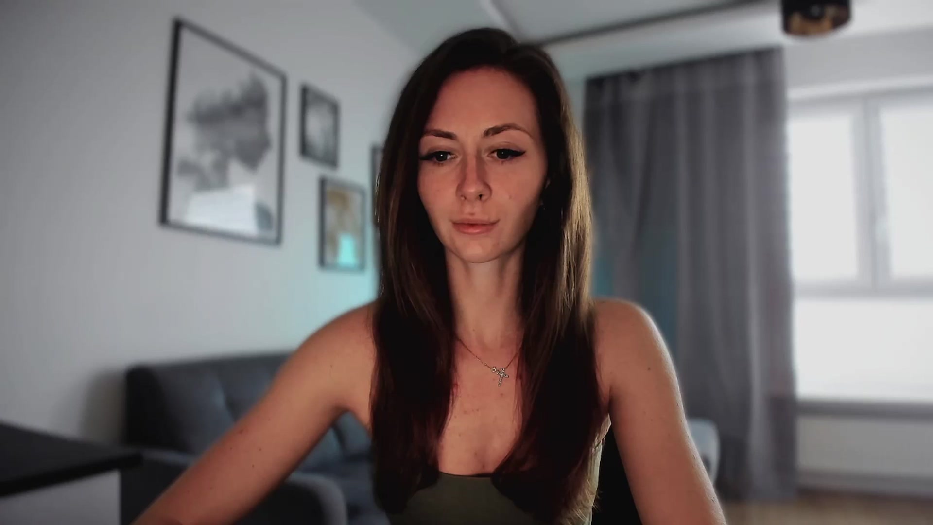 Gallery image thumbnail from Amber_Fry's myfreecams stream on, 04/15/2025, 17:12 image 1 of 20