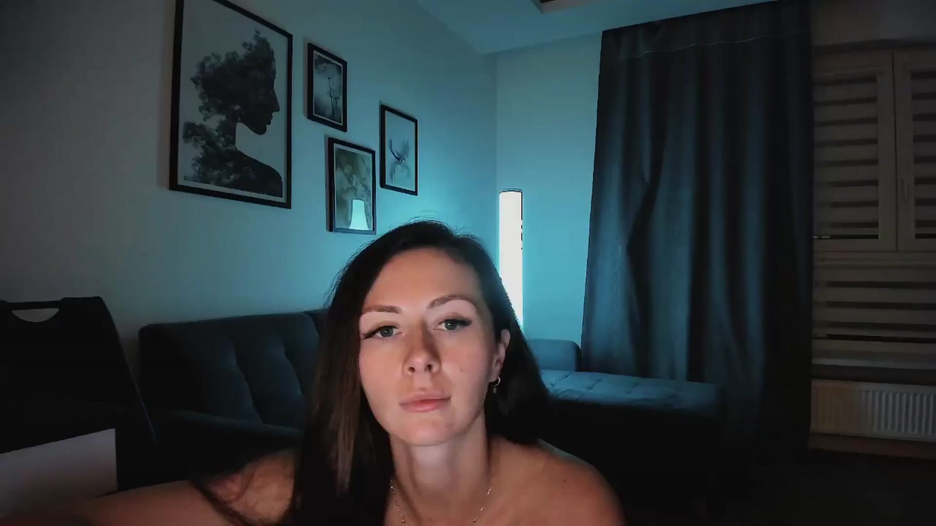 Gallery image thumbnail from Amber_Fry's myfreecams stream on, 04/15/2025, 18:17 image 15 of 20