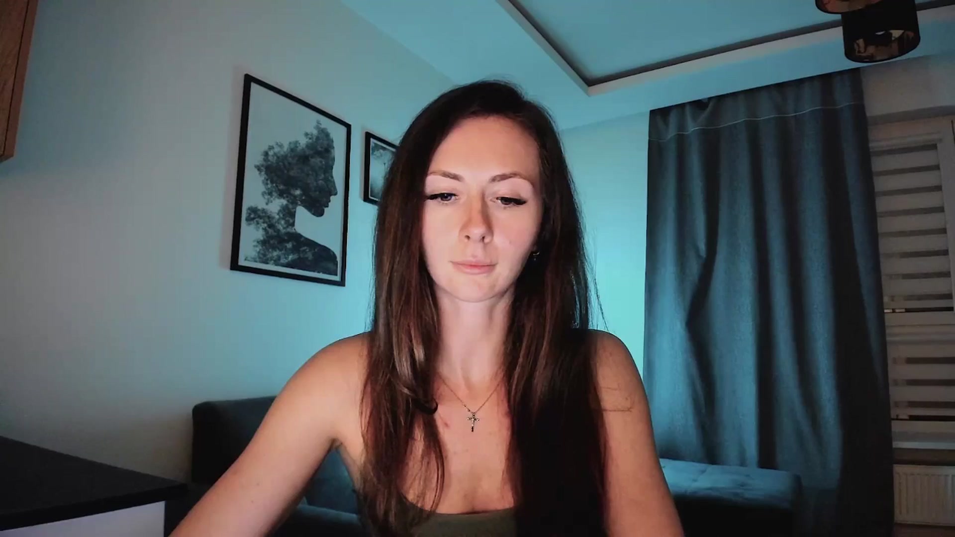 Gallery image thumbnail from Amber_Fry's myfreecams stream on, 04/15/2025, 18:35 image 10 of 20