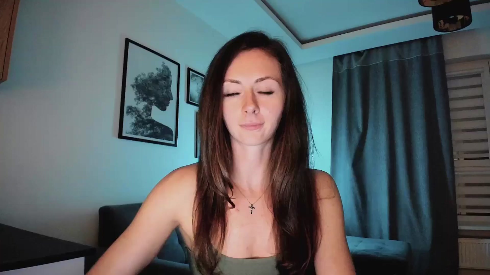 Gallery image thumbnail from Amber_Fry's myfreecams stream on, 04/15/2025, 18:35 image 3 of 20