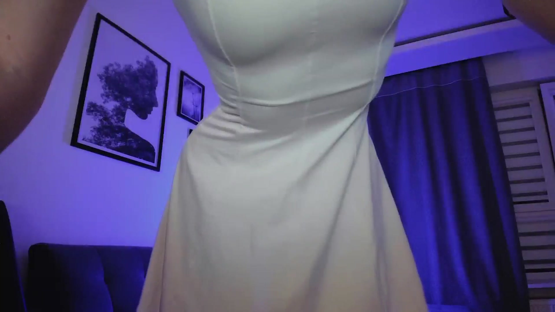 Gallery image thumbnail from Amber_Fry's myfreecams stream on, 04/18/2025, 20:58 image 8 of 20