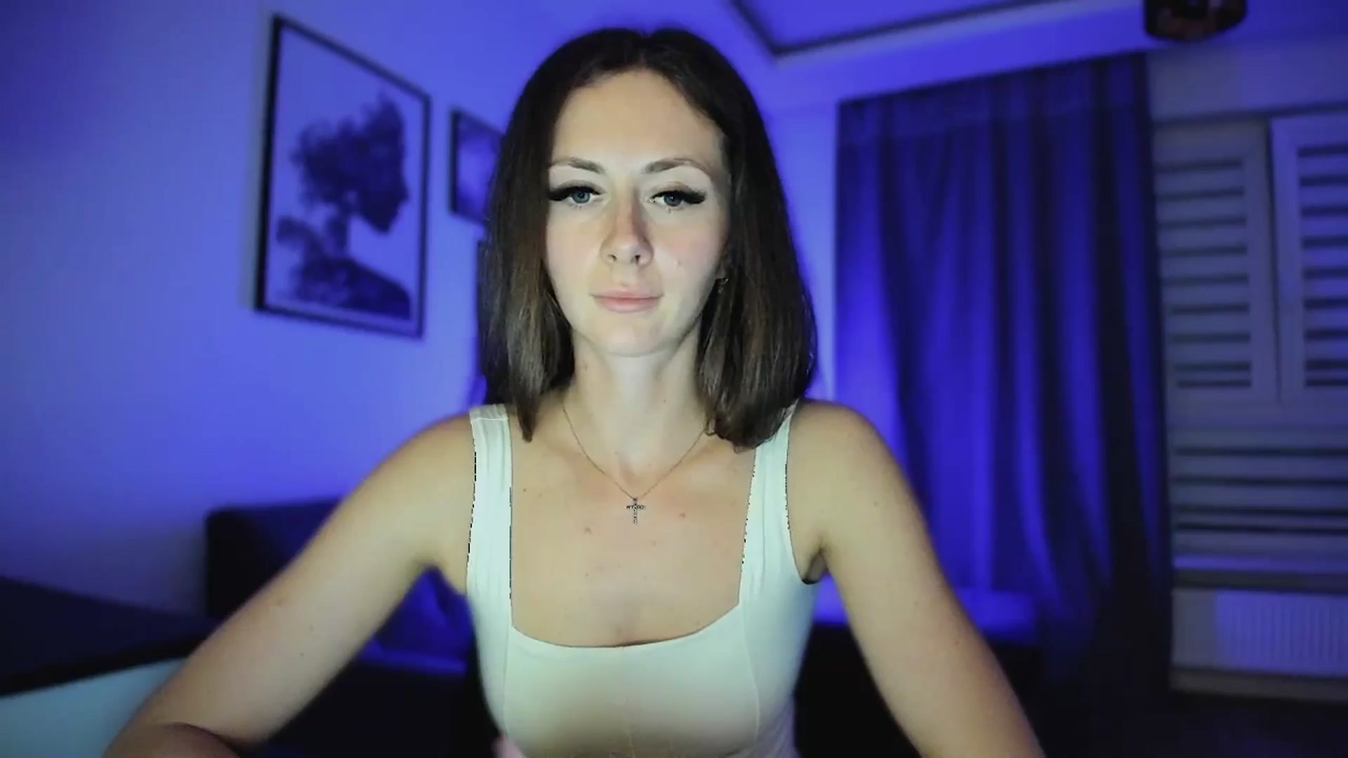 Gallery image thumbnail from Amber_Fry's myfreecams stream on, 04/18/2025, 20:58 image 9 of 20