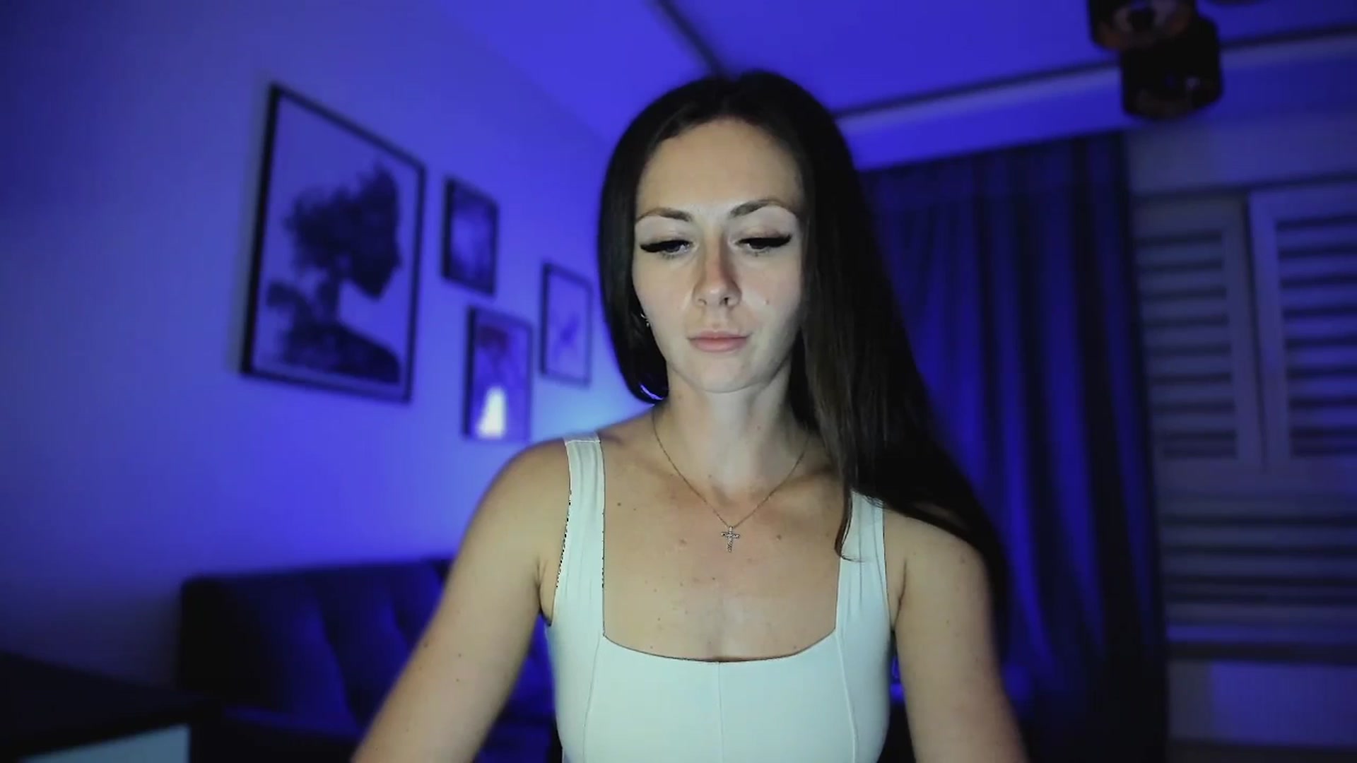 Gallery image thumbnail from Amber_Fry's myfreecams stream on, 04/18/2025, 20:58 image 20 of 20