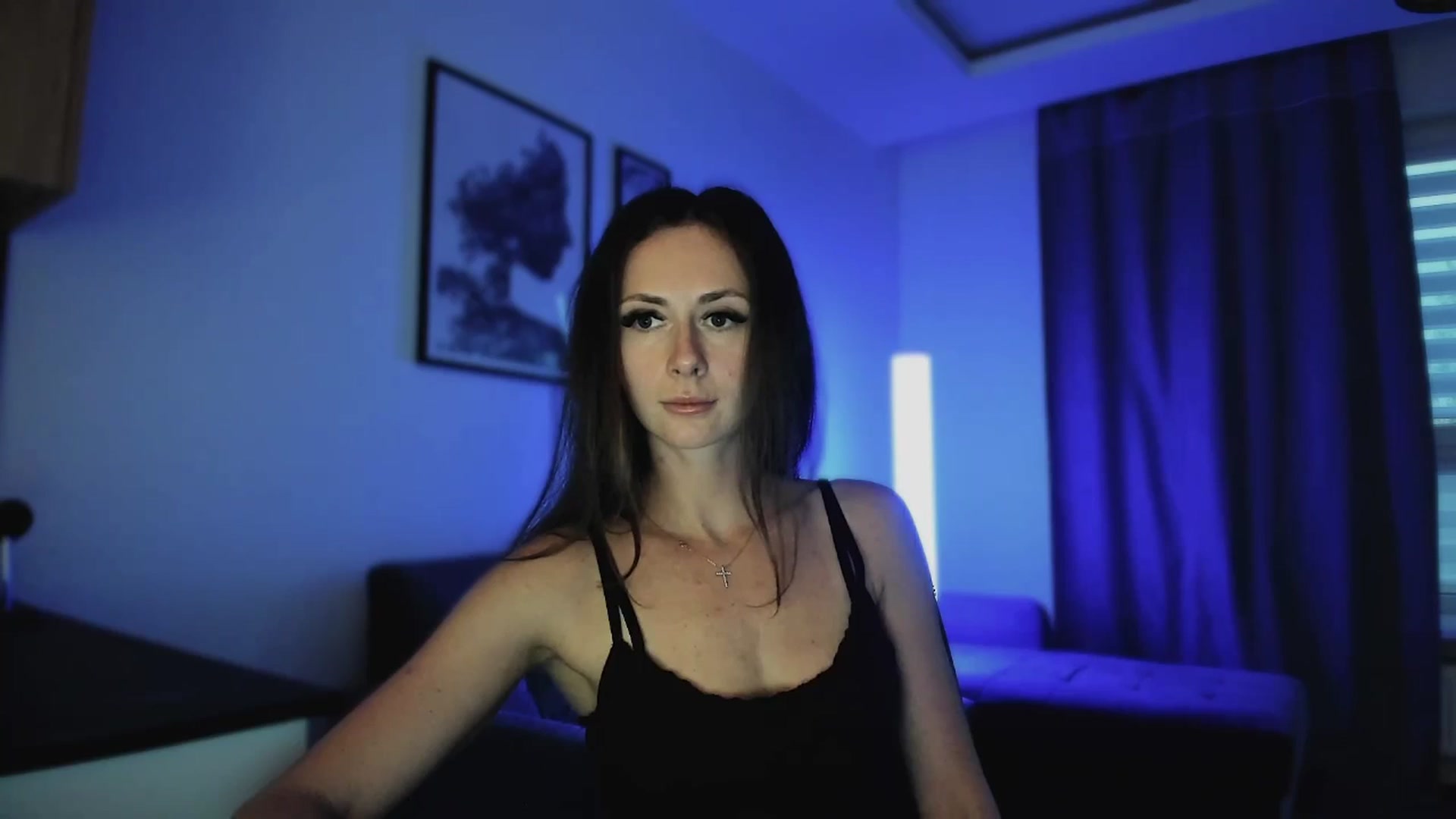 Gallery image thumbnail from Amber_Fry's myfreecams stream on, 04/21/2025, 18:06 image 1 of 20