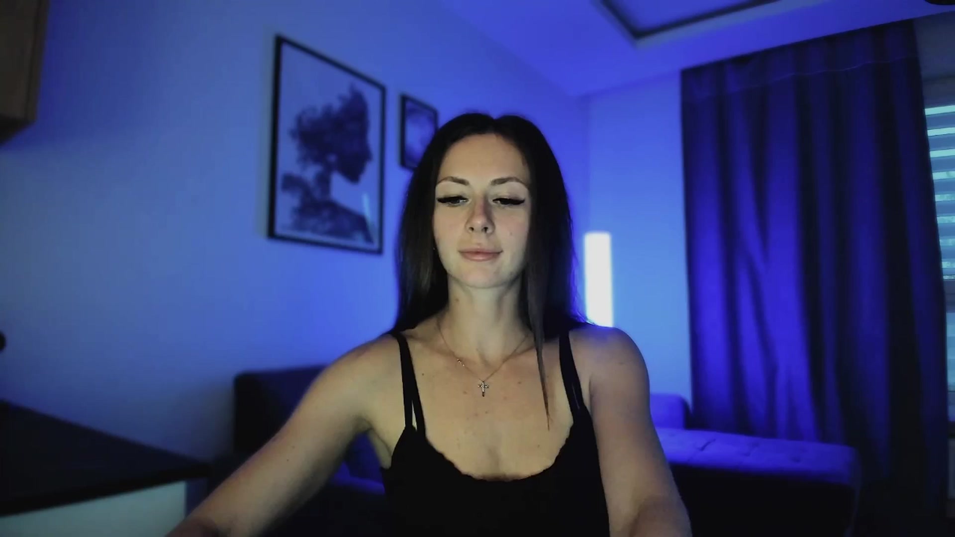 Gallery image thumbnail from Amber_Fry's myfreecams stream on, 04/21/2025, 18:06 image 5 of 20