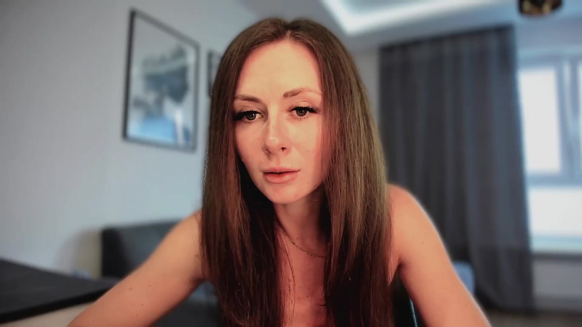 Gallery image thumbnail from Amber_Fry's myfreecams stream on, 04/24/2025, 17:18 image 4 of 20