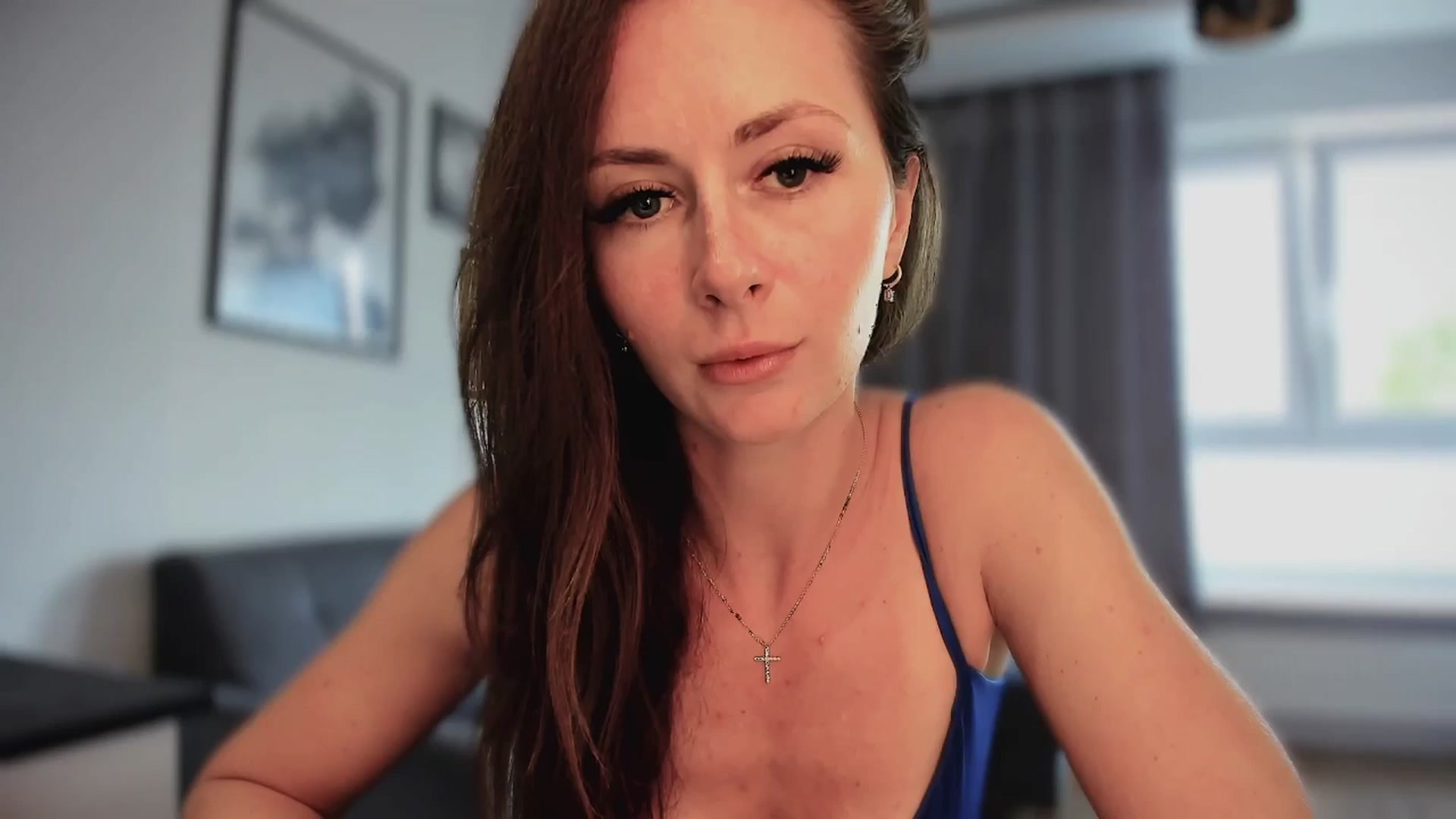 Gallery image thumbnail from Amber_Fry's myfreecams stream on, 04/25/2025, 14:09 image 6 of 20