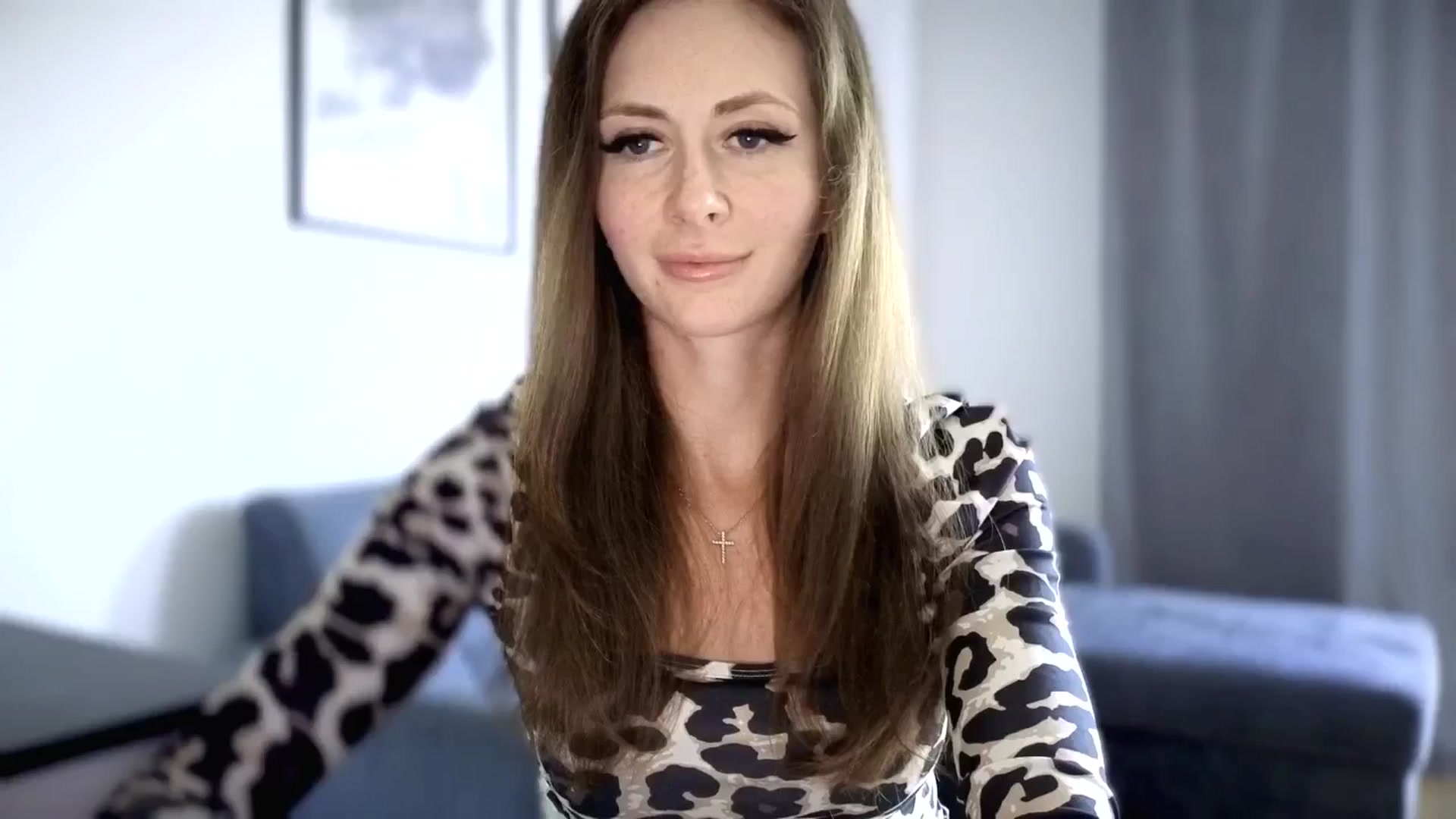 Gallery image thumbnail from Amber_Fry's myfreecams stream on, 05/01/2025, 13:54 image 9 of 20