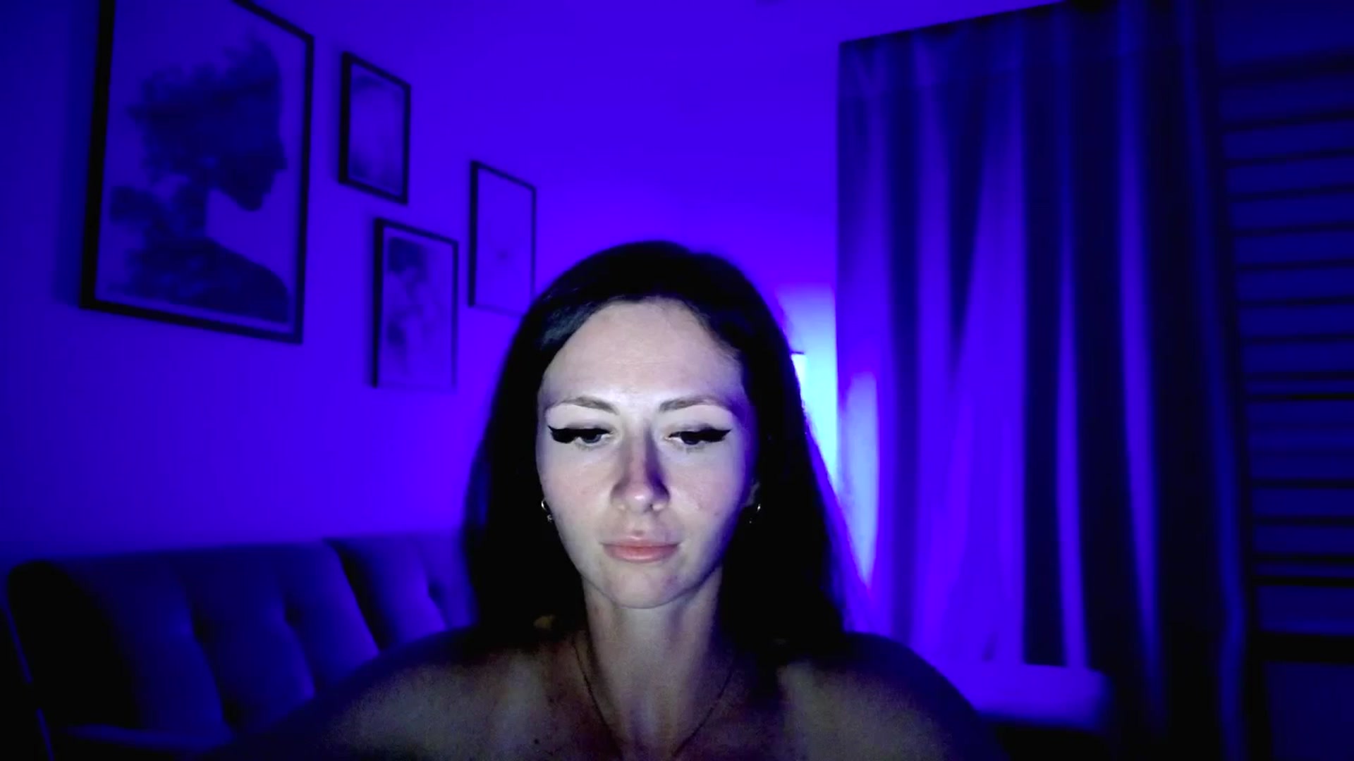 Gallery image thumbnail from Amber_Fry's myfreecams stream on, 05/04/2025, 20:14 image 20 of 20