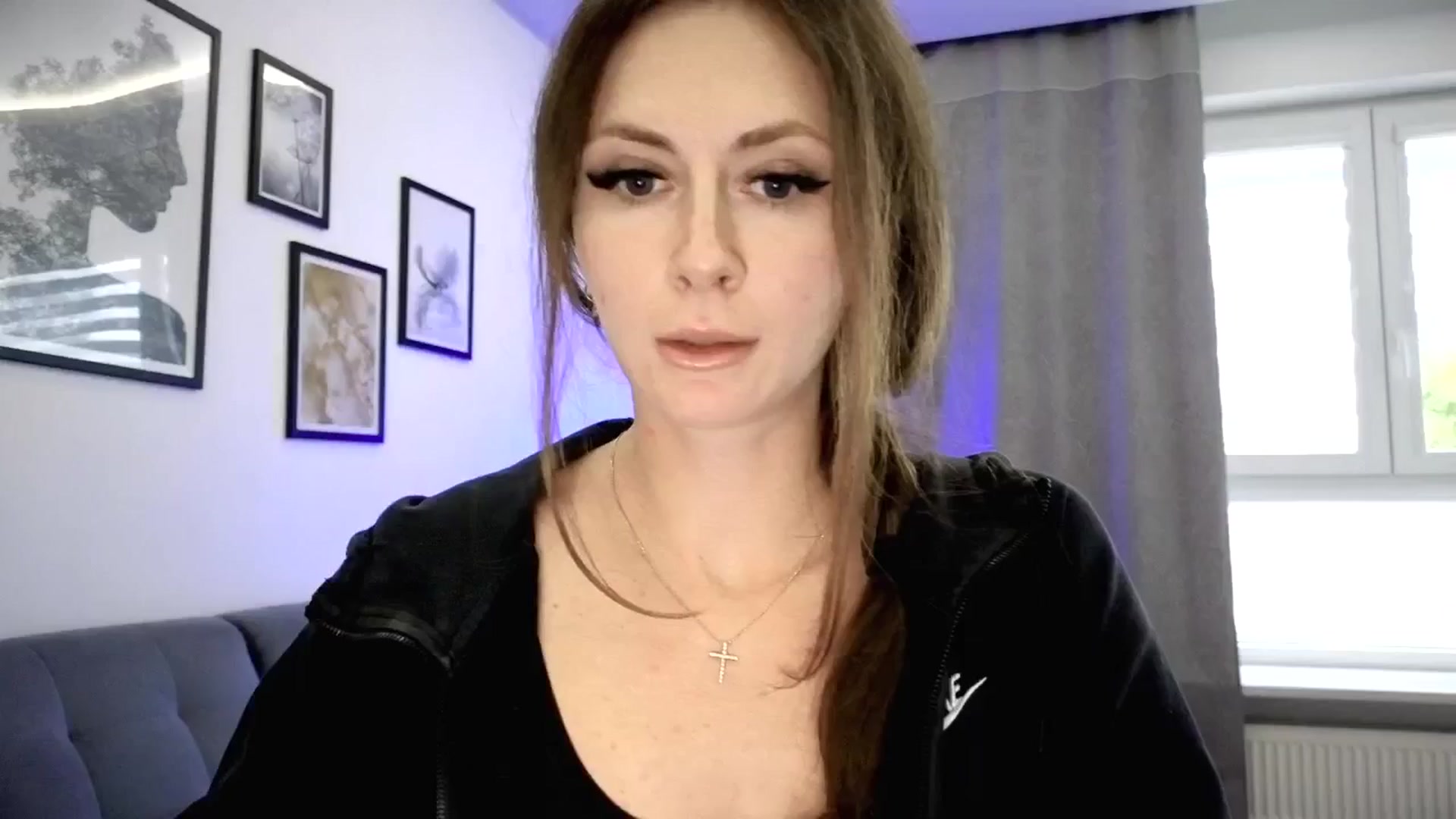 Gallery image thumbnail from Amber_Fry's myfreecams stream on, 05/05/2025, 17:36 image 1 of 20