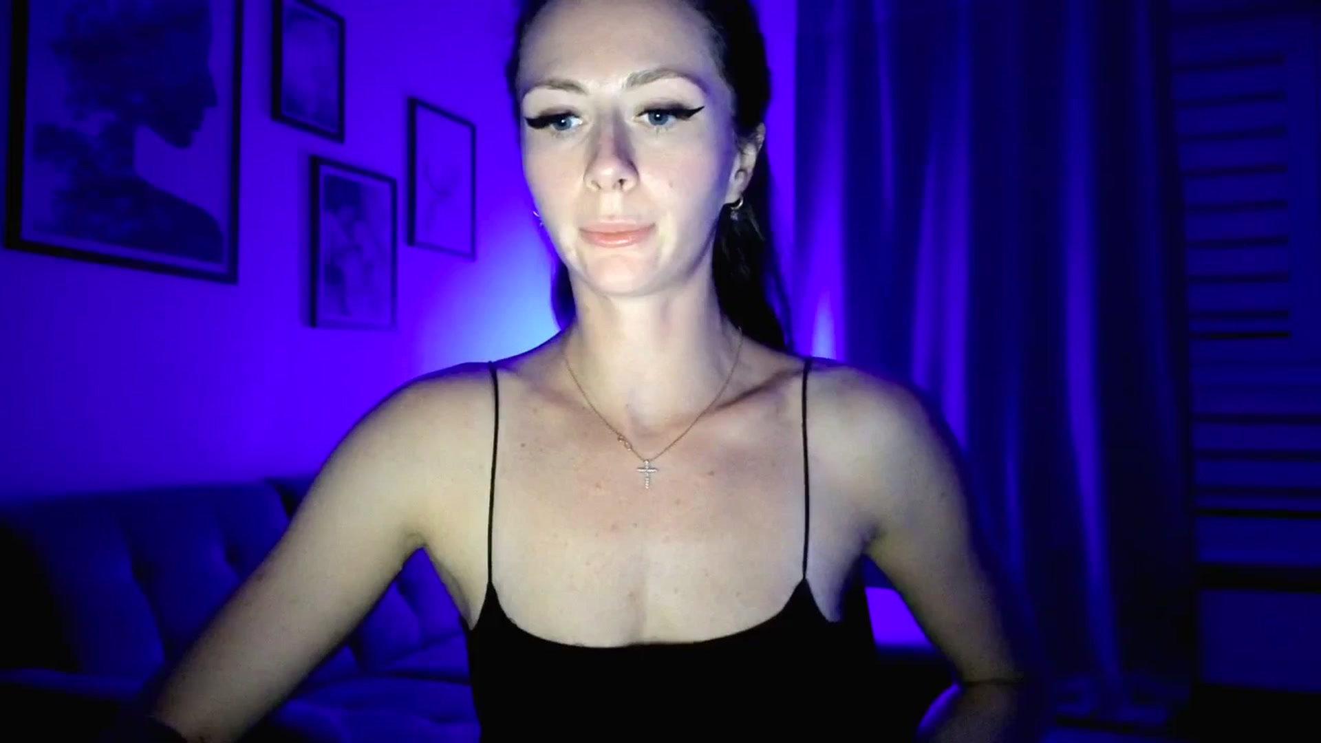 Gallery image thumbnail from Amber_Fry's myfreecams stream on, 05/07/2025, 19:47 image 14 of 20