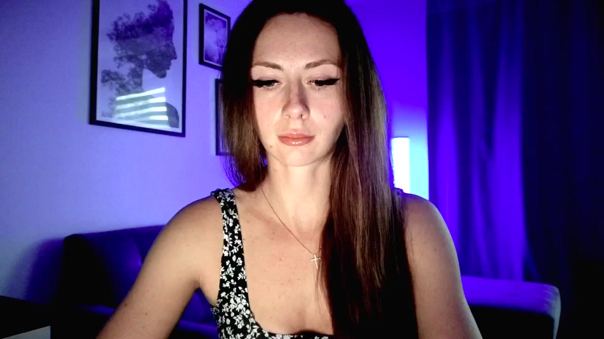 Gallery image thumbnail from Amber_Fry's myfreecams stream on, 05/09/2025, 17:36 image 5 of 20