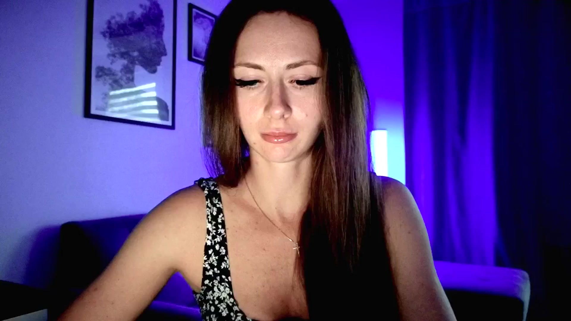 Gallery image thumbnail from Amber_Fry's myfreecams stream on, 05/09/2025, 17:36 image 9 of 20