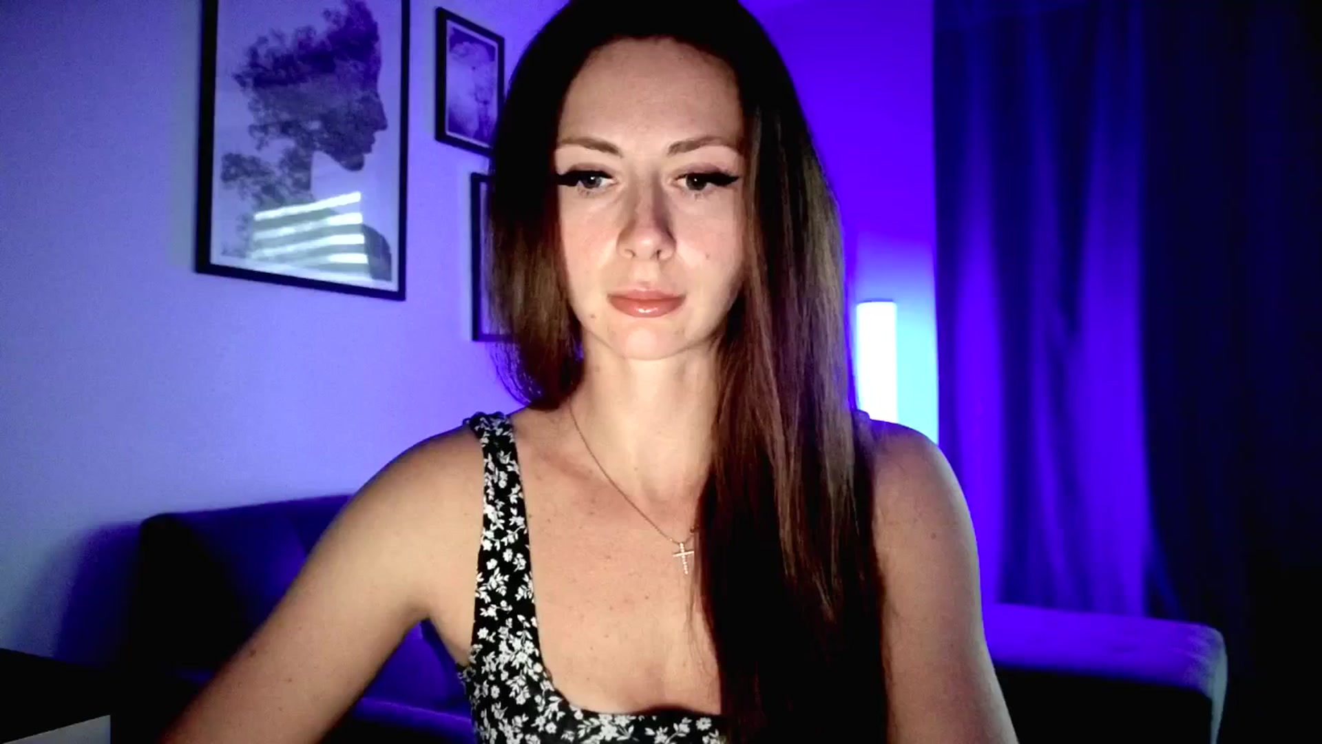 Gallery image thumbnail from Amber_Fry's myfreecams stream on, 05/09/2025, 17:36 image 4 of 20