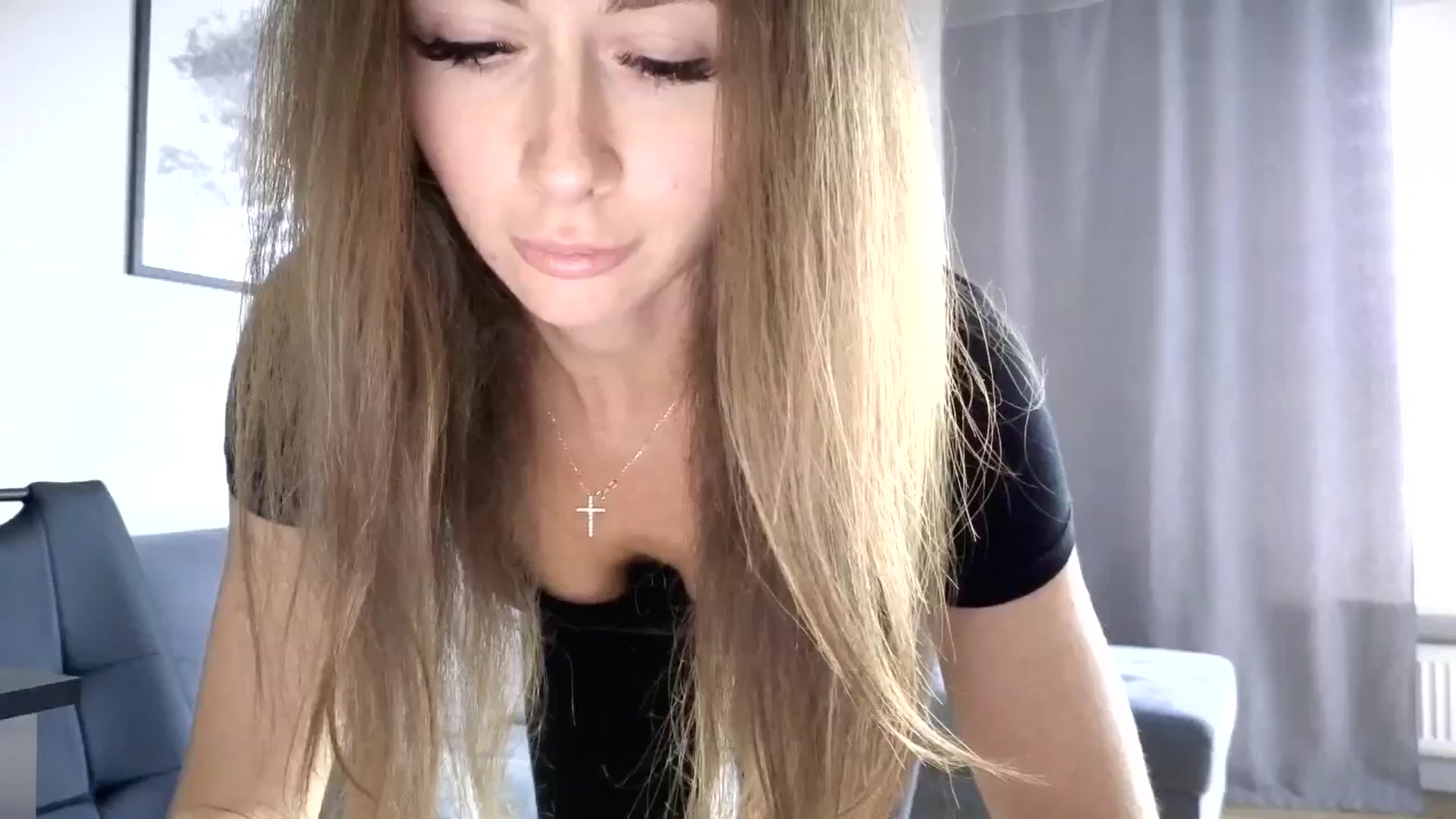 Gallery image thumbnail from Amber_Fry's myfreecams stream on, 05/10/2025, 14:45 image 17 of 20
