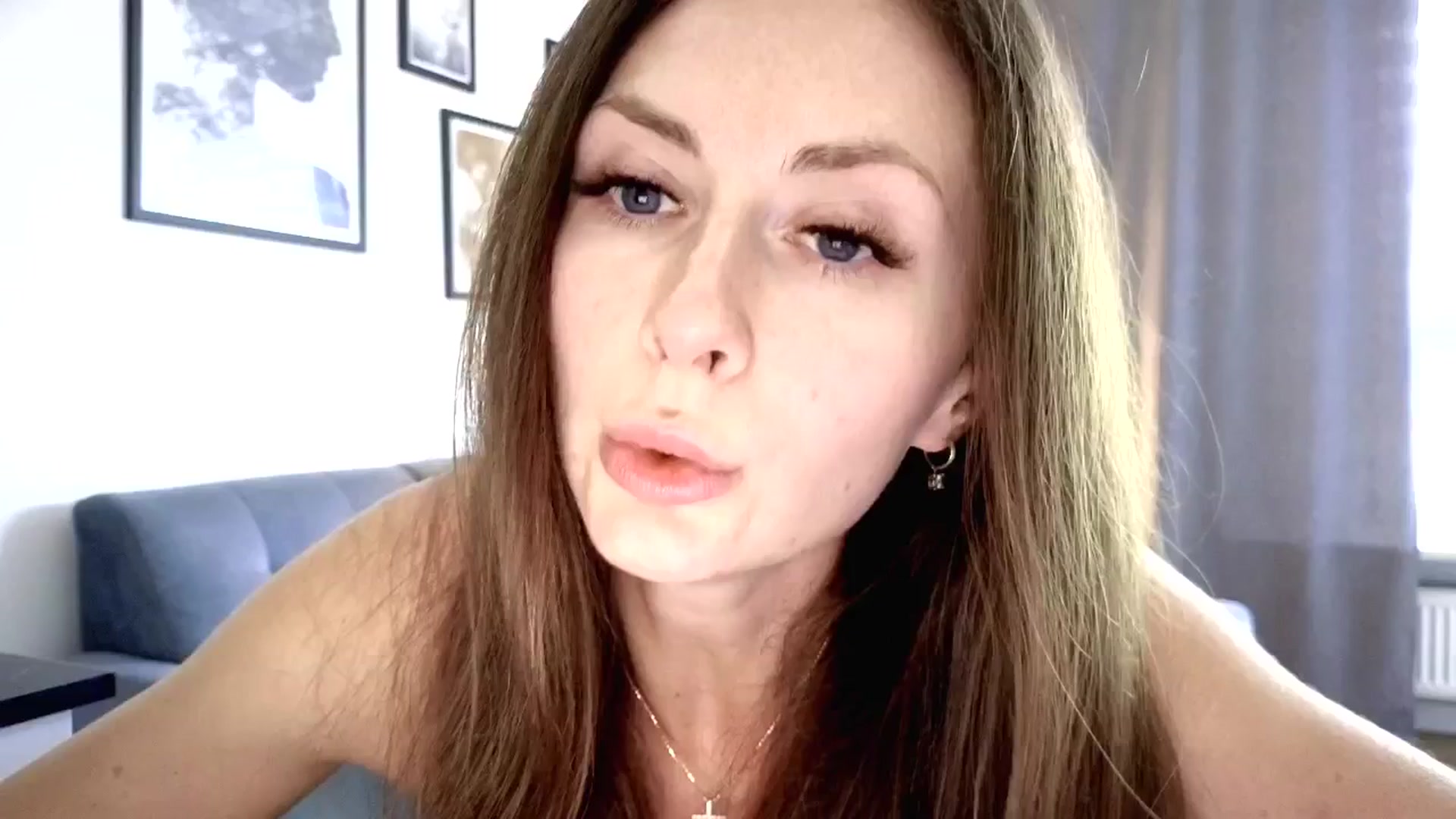 Gallery image thumbnail from Amber_Fry's myfreecams stream on, 05/15/2025, 15:39 image 16 of 20