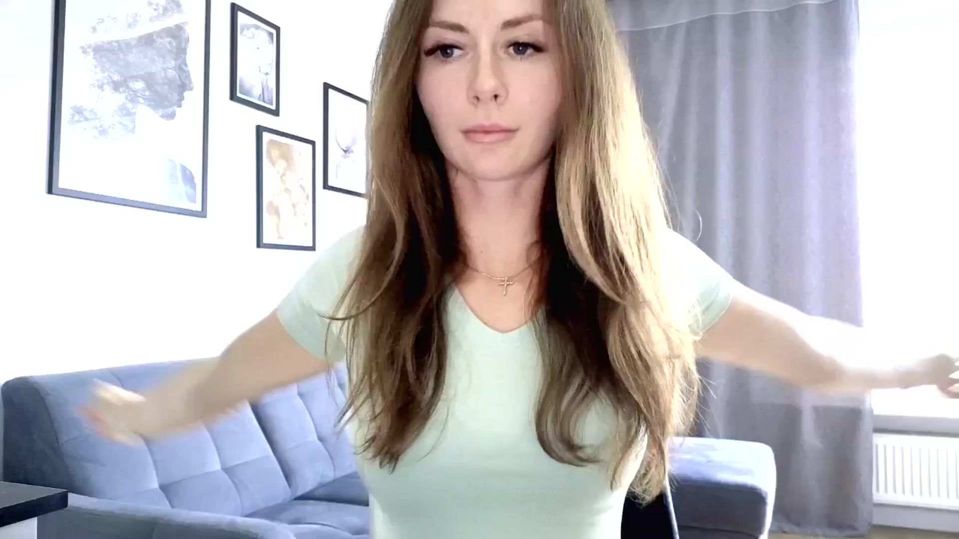 Gallery image thumbnail from Amber_Fry's myfreecams stream on, 05/18/2025, 15:17 image 4 of 20