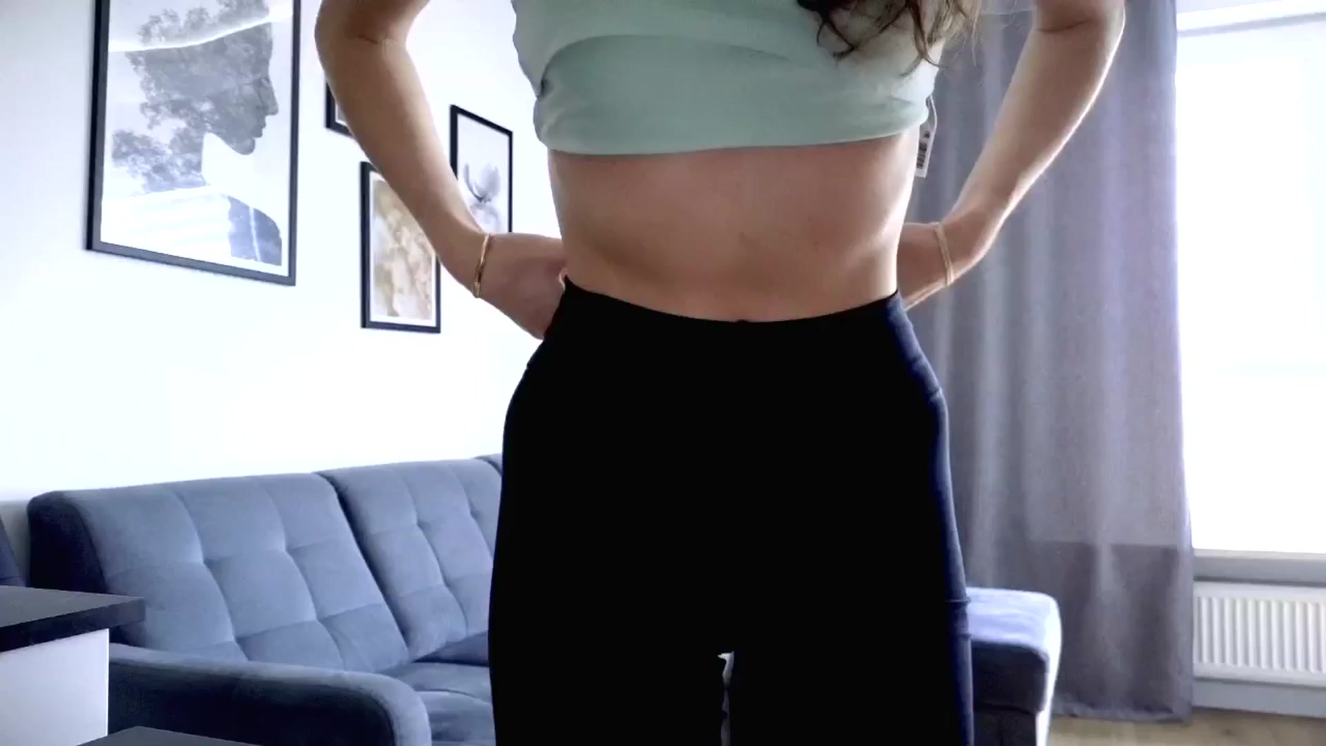 Gallery image thumbnail from Amber_Fry's myfreecams stream on, 05/18/2025, 15:17 image 17 of 20