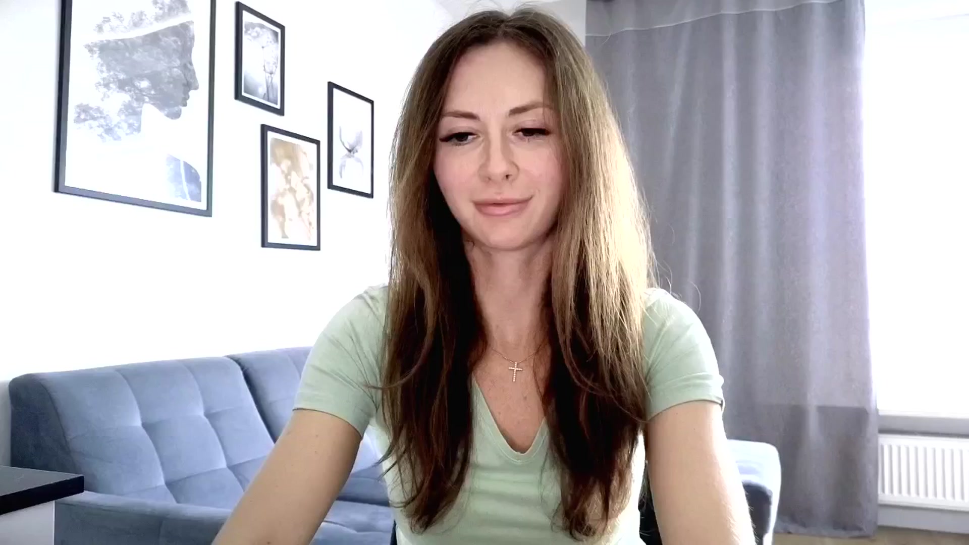 Gallery image thumbnail from Amber_Fry's myfreecams stream on, 05/18/2025, 15:17 image 12 of 20