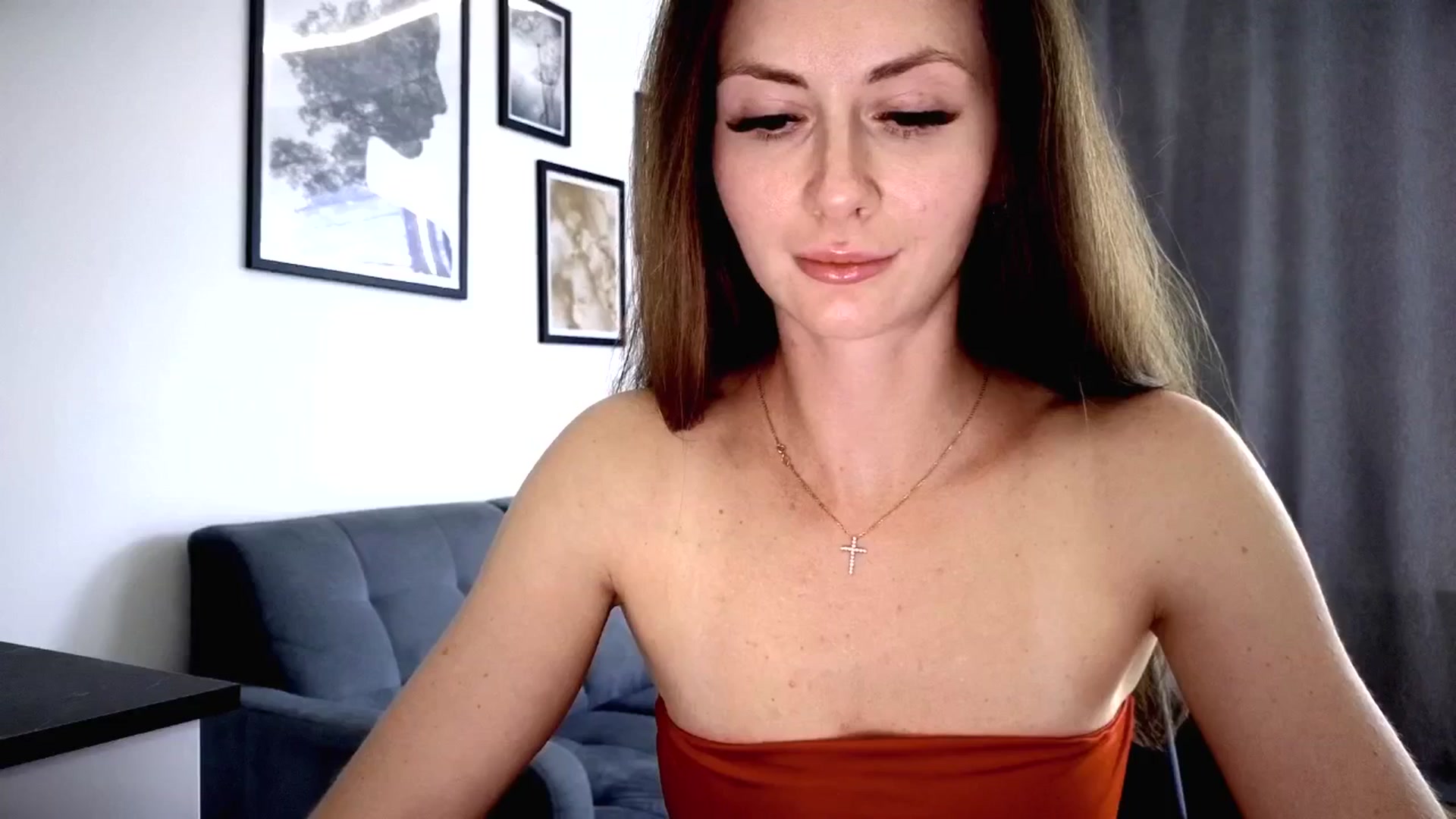 Gallery image thumbnail from Amber_Fry's myfreecams stream on, 05/21/2025, 17:17 image 7 of 20