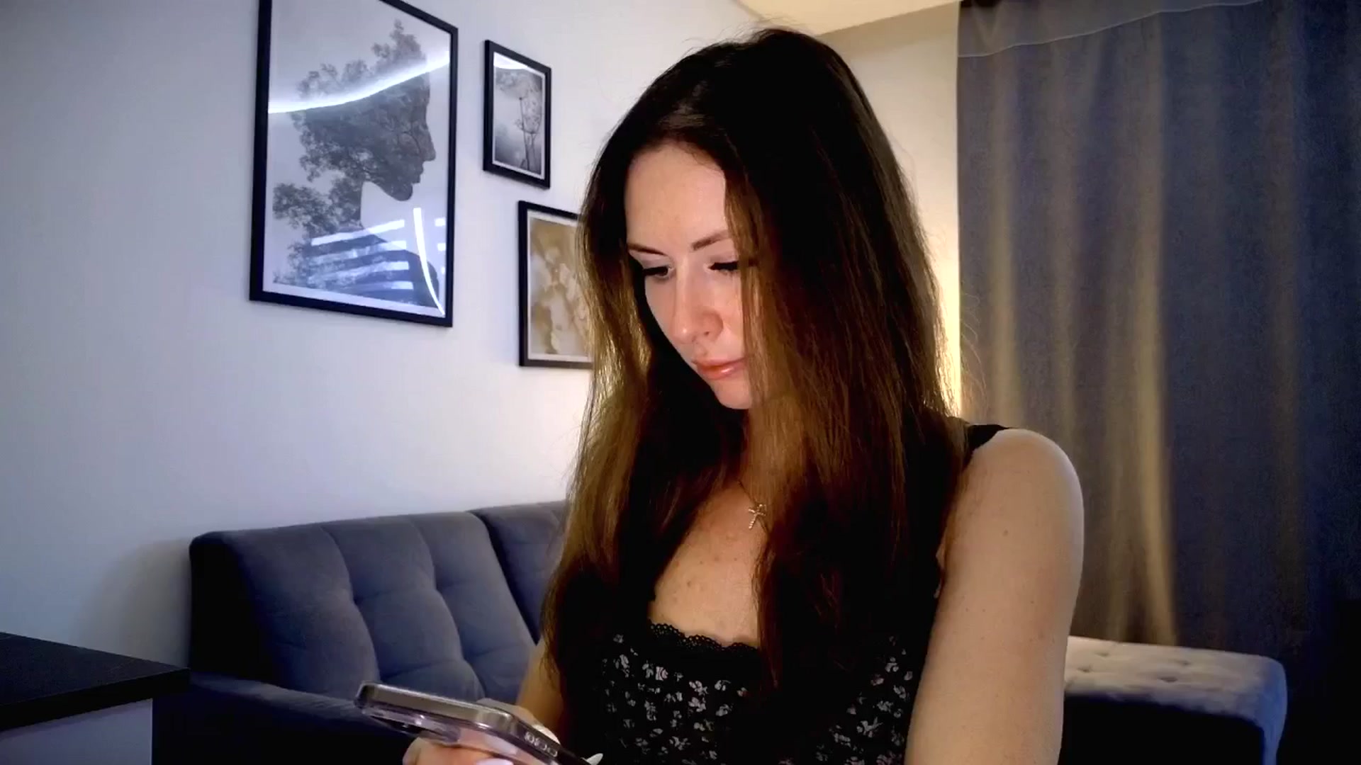 Gallery image thumbnail from Amber_Fry's myfreecams stream on, 05/26/2025, 18:01 image 6 of 20