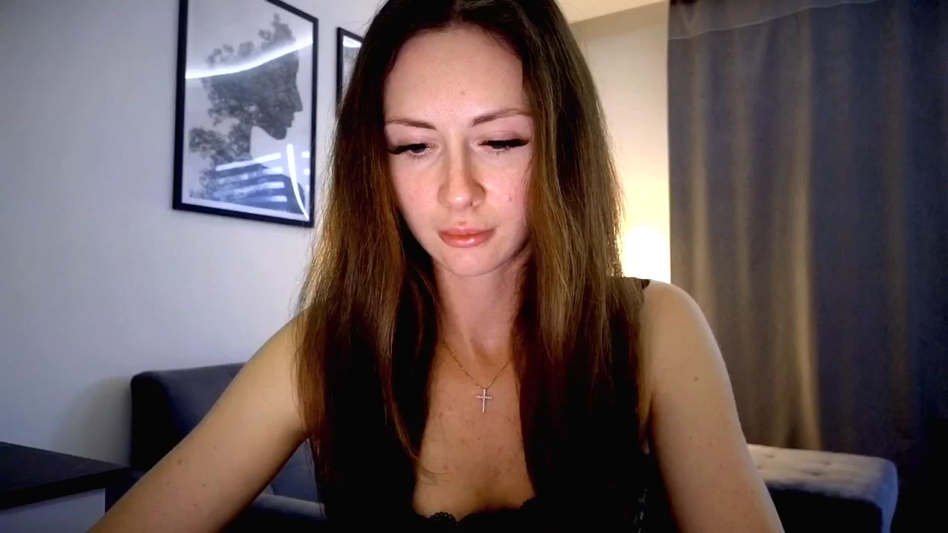Gallery image thumbnail from Amber_Fry's myfreecams stream on, 05/26/2025, 18:01 image 3 of 20