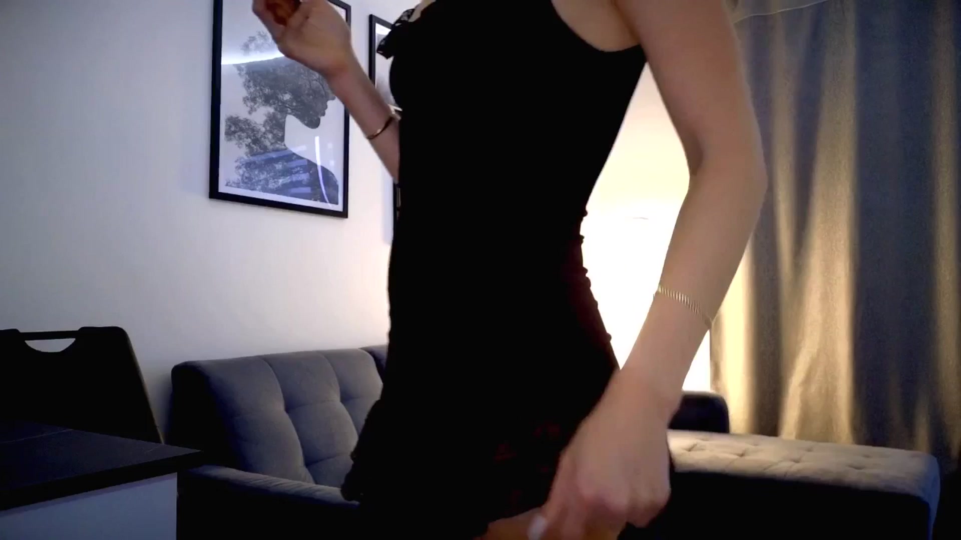 Gallery image thumbnail from Amber_Fry's myfreecams stream on, 05/28/2025, 18:52 image 9 of 20