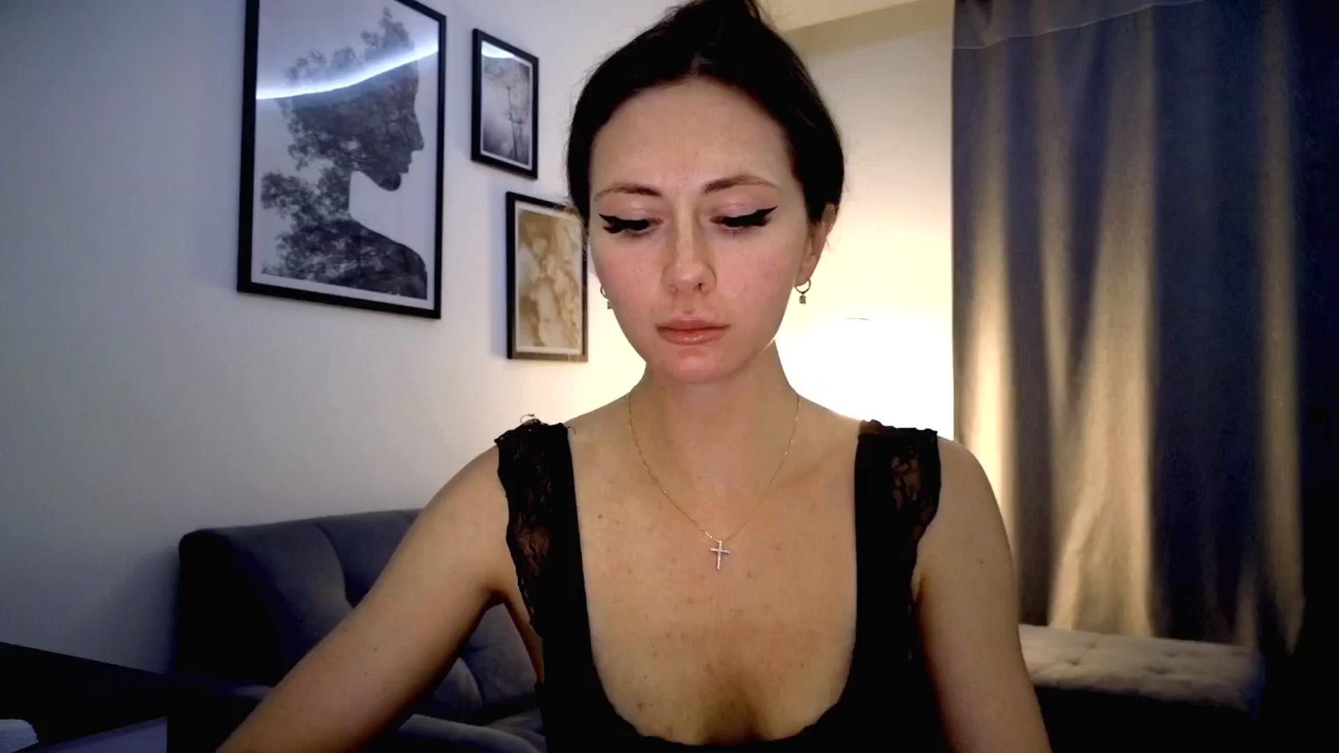 Gallery image thumbnail from Amber_Fry's myfreecams stream on, 05/28/2025, 20:42 image 11 of 20
