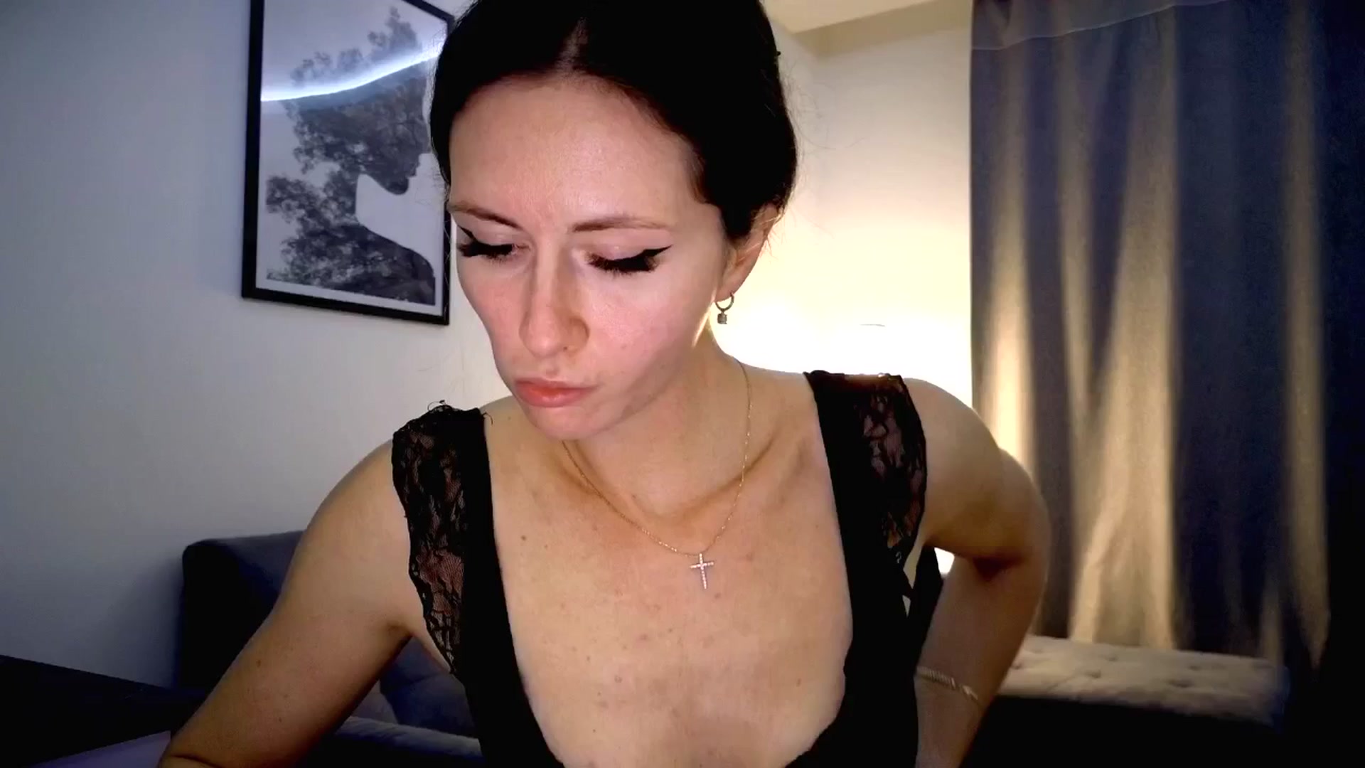Gallery image thumbnail from Amber_Fry's myfreecams stream on, 05/28/2025, 20:42 image 12 of 20