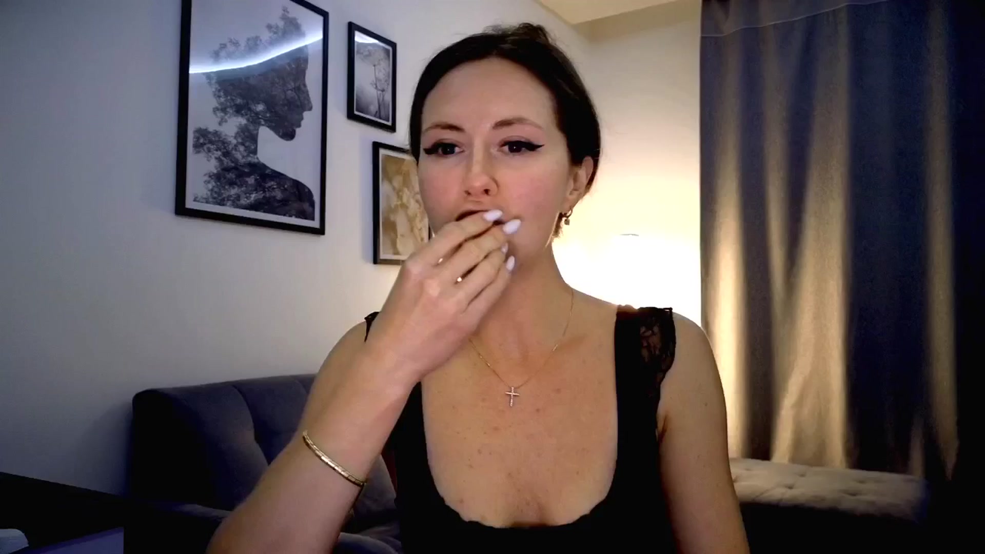 Gallery image thumbnail from Amber_Fry's myfreecams stream on, 05/28/2025, 20:42 image 10 of 20
