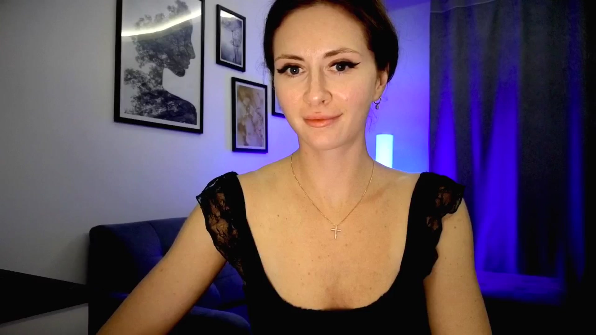 Gallery image thumbnail from Amber_Fry's myfreecams stream on, 05/28/2025, 21:20 image 4 of 20