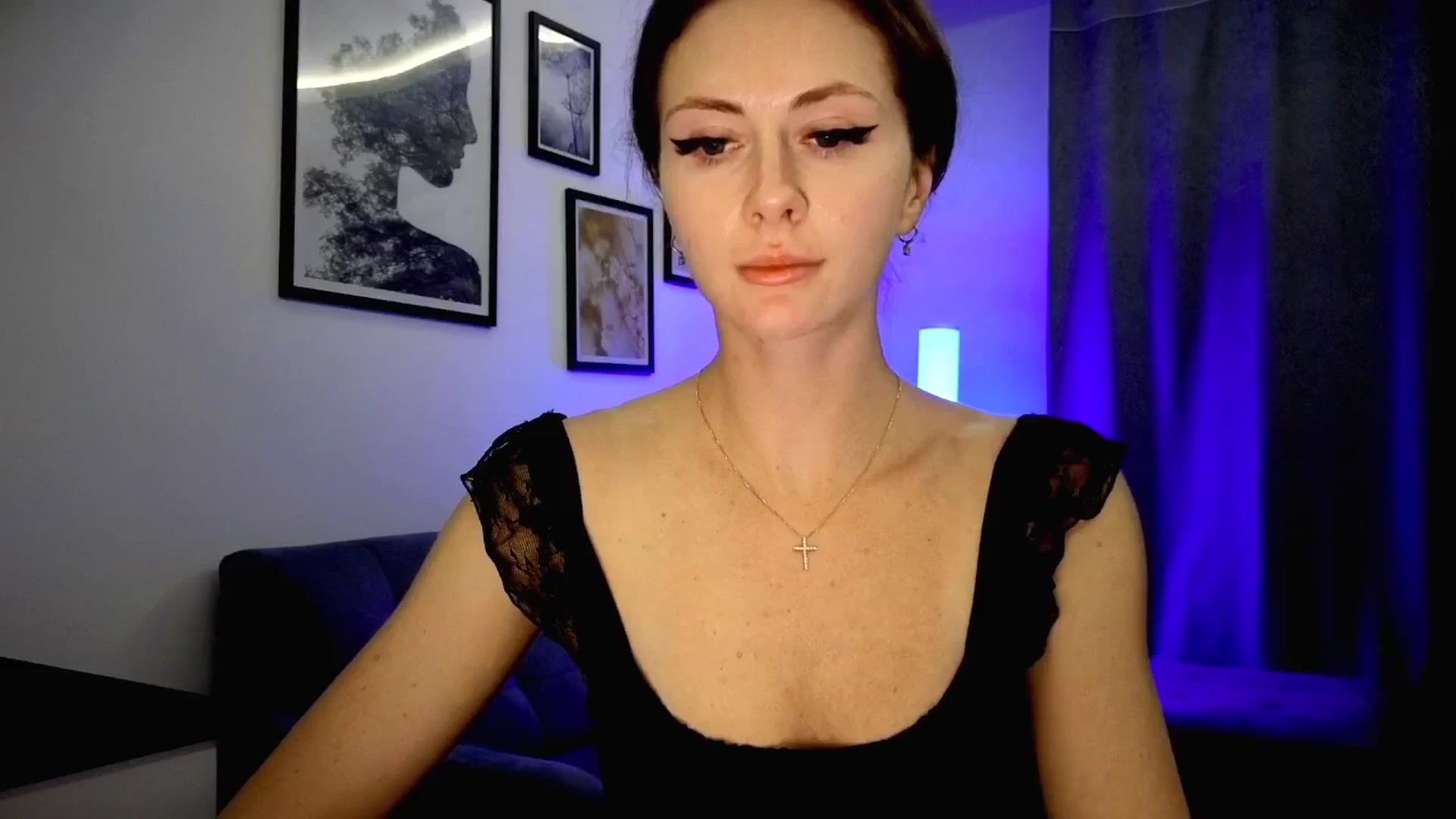 Gallery image thumbnail from Amber_Fry's myfreecams stream on, 05/28/2025, 21:20 image 1 of 20