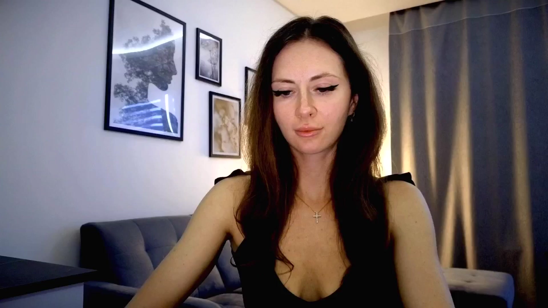 Gallery image thumbnail from Amber_Fry's myfreecams stream on, 05/29/2025, 19:10 image 12 of 20