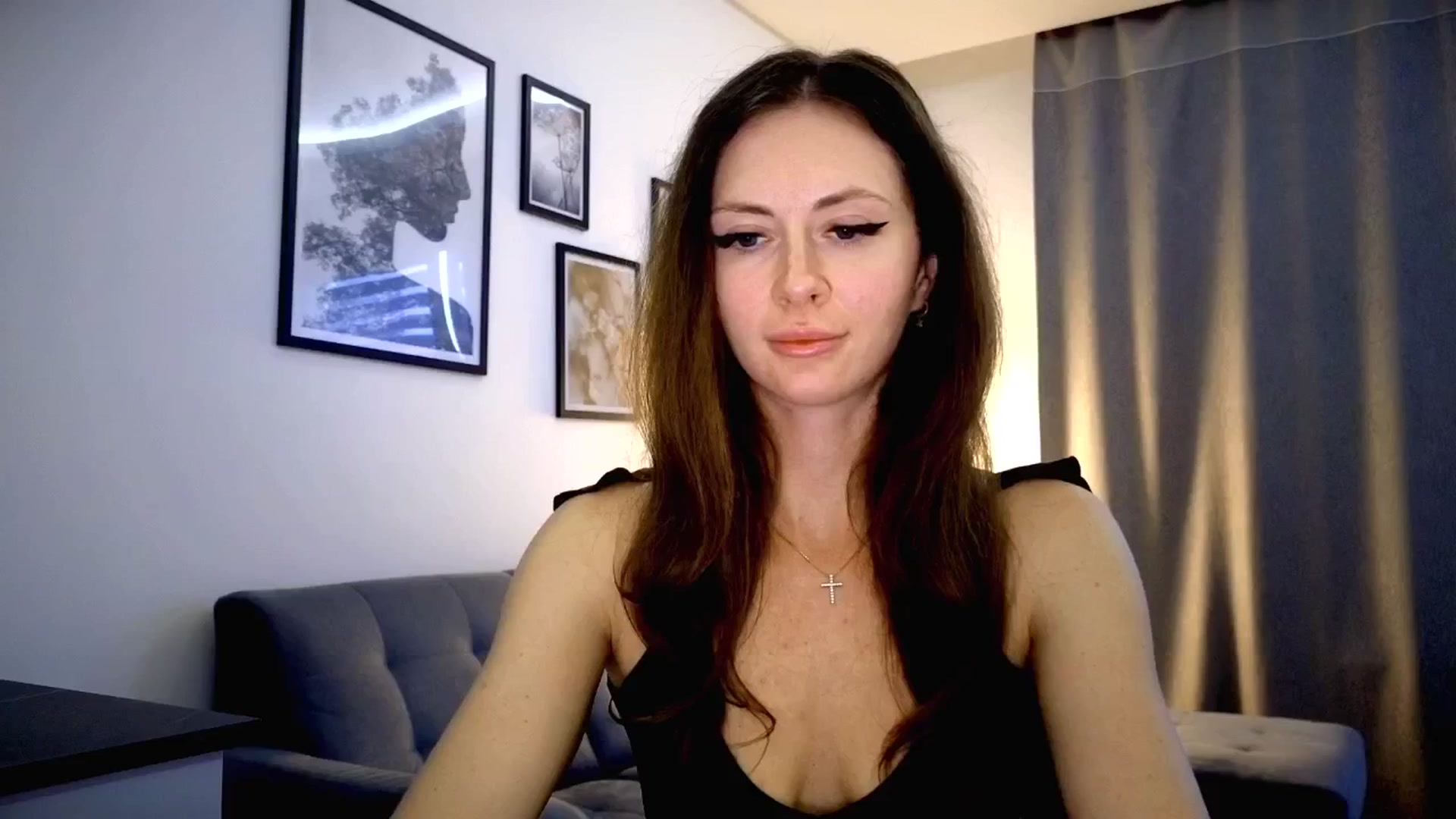 Gallery image thumbnail from Amber_Fry's myfreecams stream on, 05/29/2025, 19:10 image 13 of 20