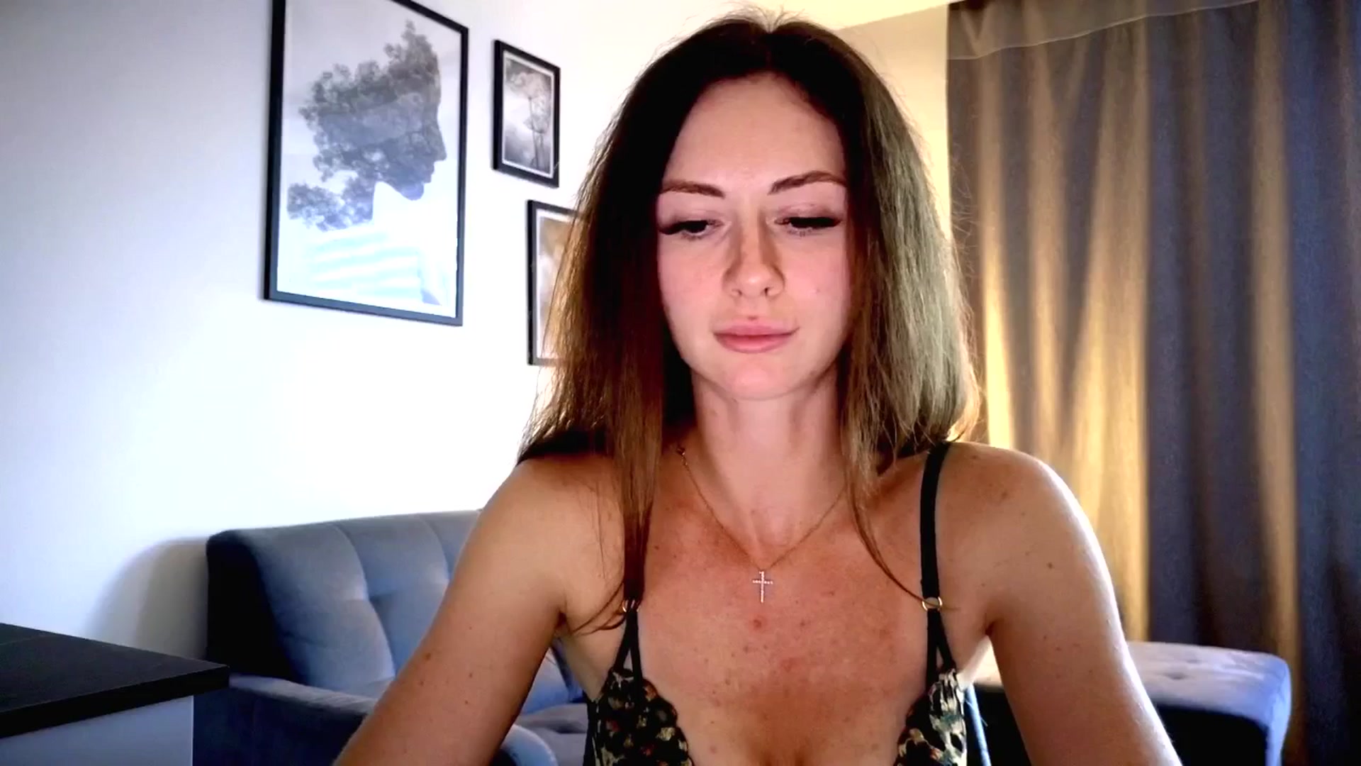 Gallery image thumbnail from Amber_Fry's myfreecams stream on, 06/03/2025, 18:13 image 12 of 20
