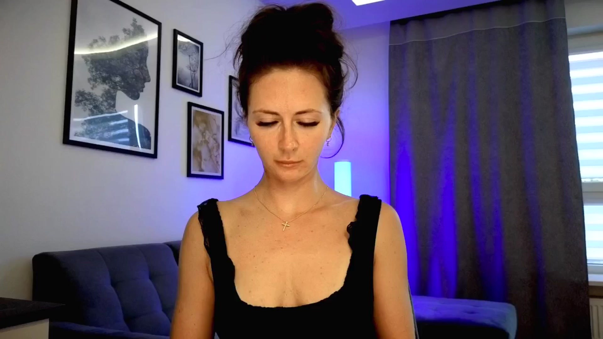 Gallery image thumbnail from Amber_Fry's myfreecams stream on, 07/03/2025, 18:18 image 20 of 20