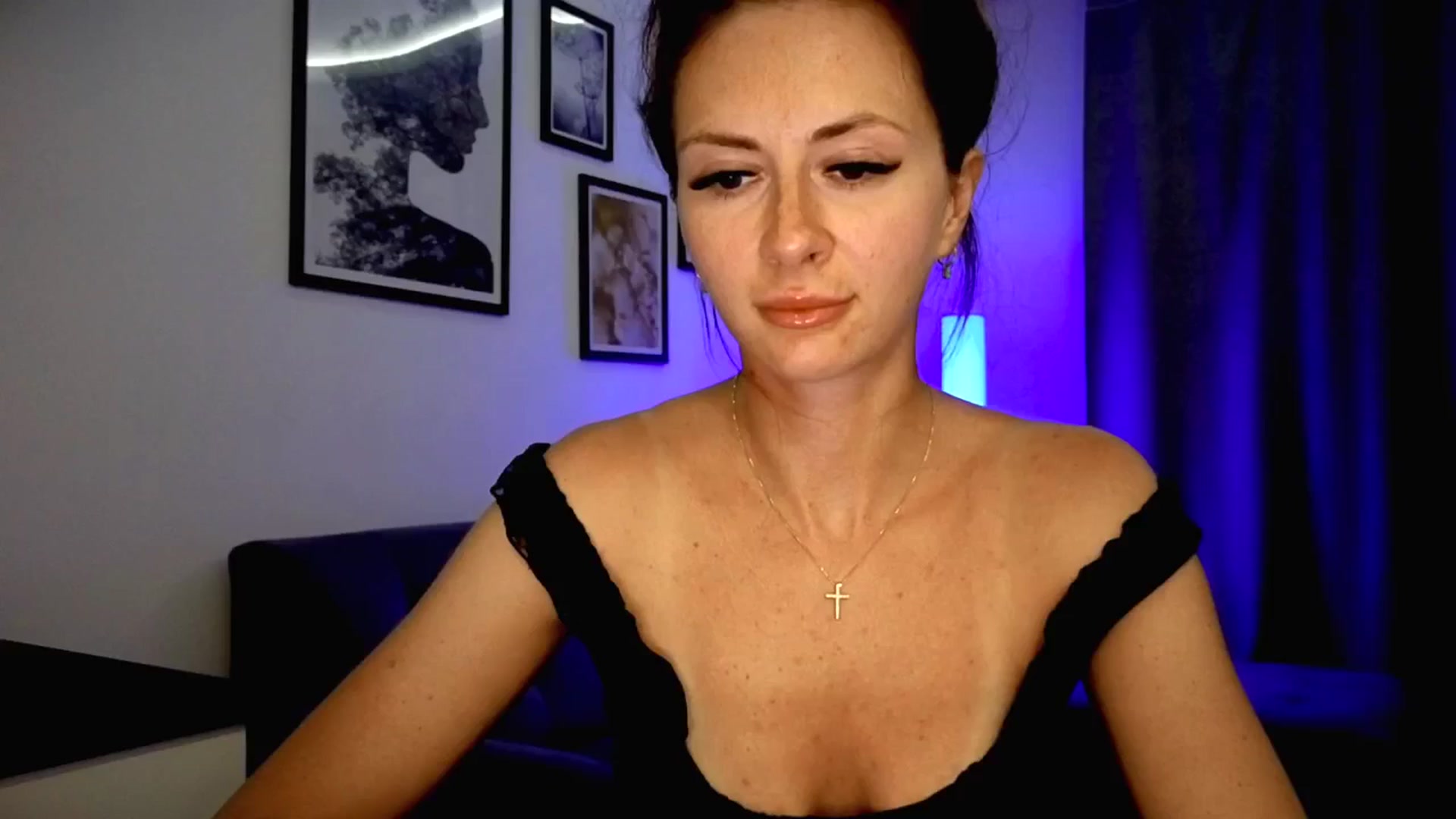 Gallery image thumbnail from Amber_Fry's myfreecams stream on, 07/03/2025, 20:49 image 12 of 20