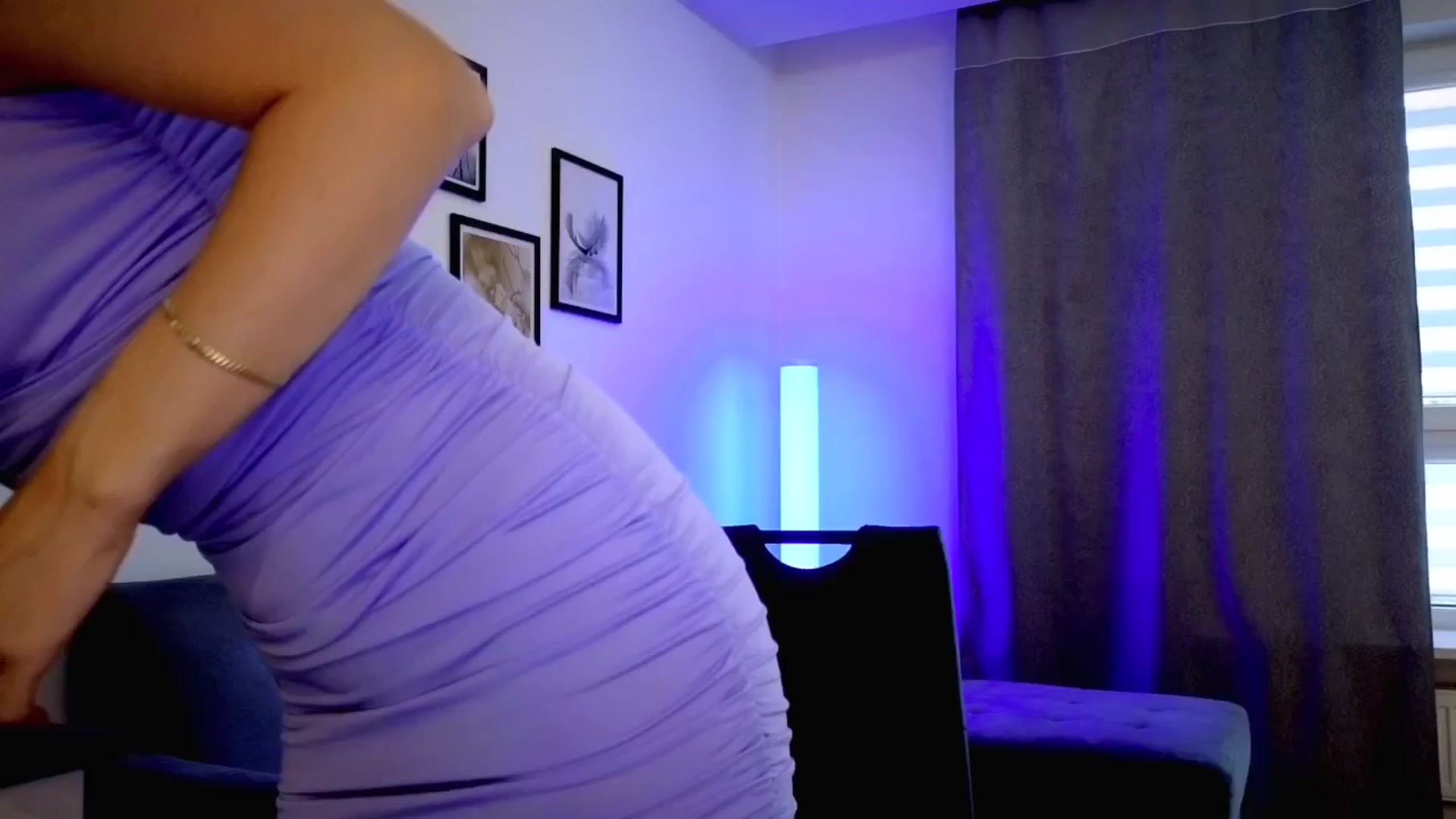 Gallery image thumbnail from Amber_Fry's myfreecams stream on, 07/04/2025, 18:49 image 8 of 20